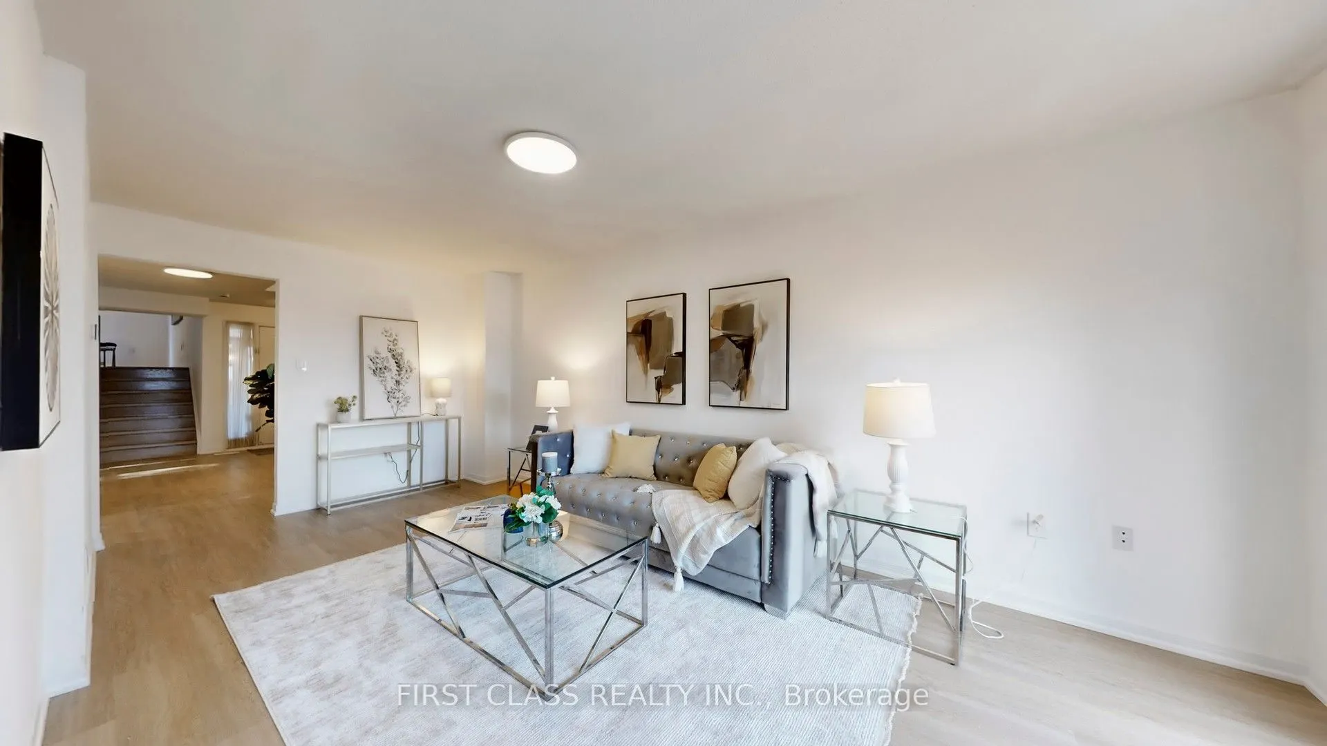 1180 Shagbark Crescent