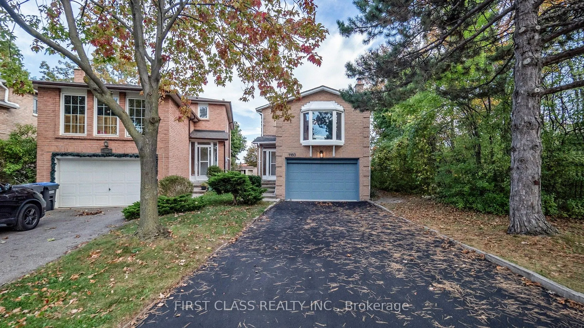 1180 Shagbark Crescent
