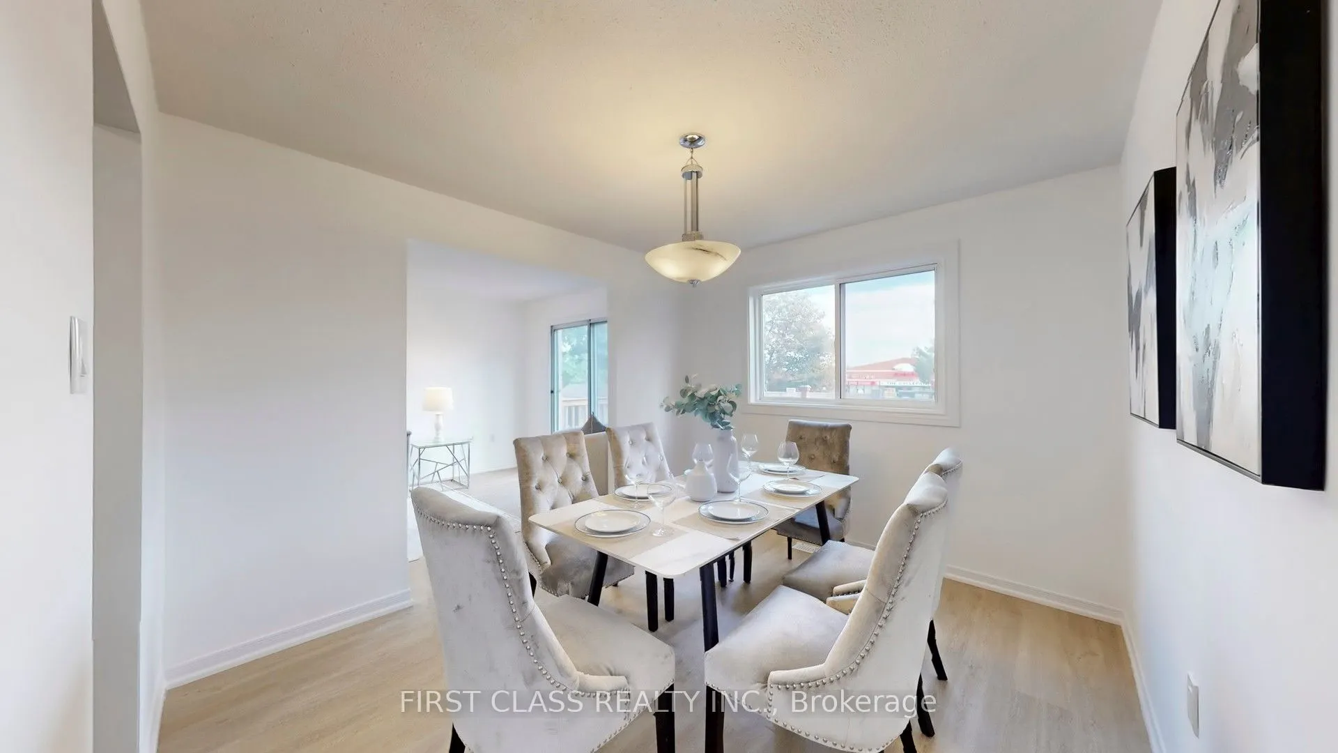 1180 Shagbark Crescent