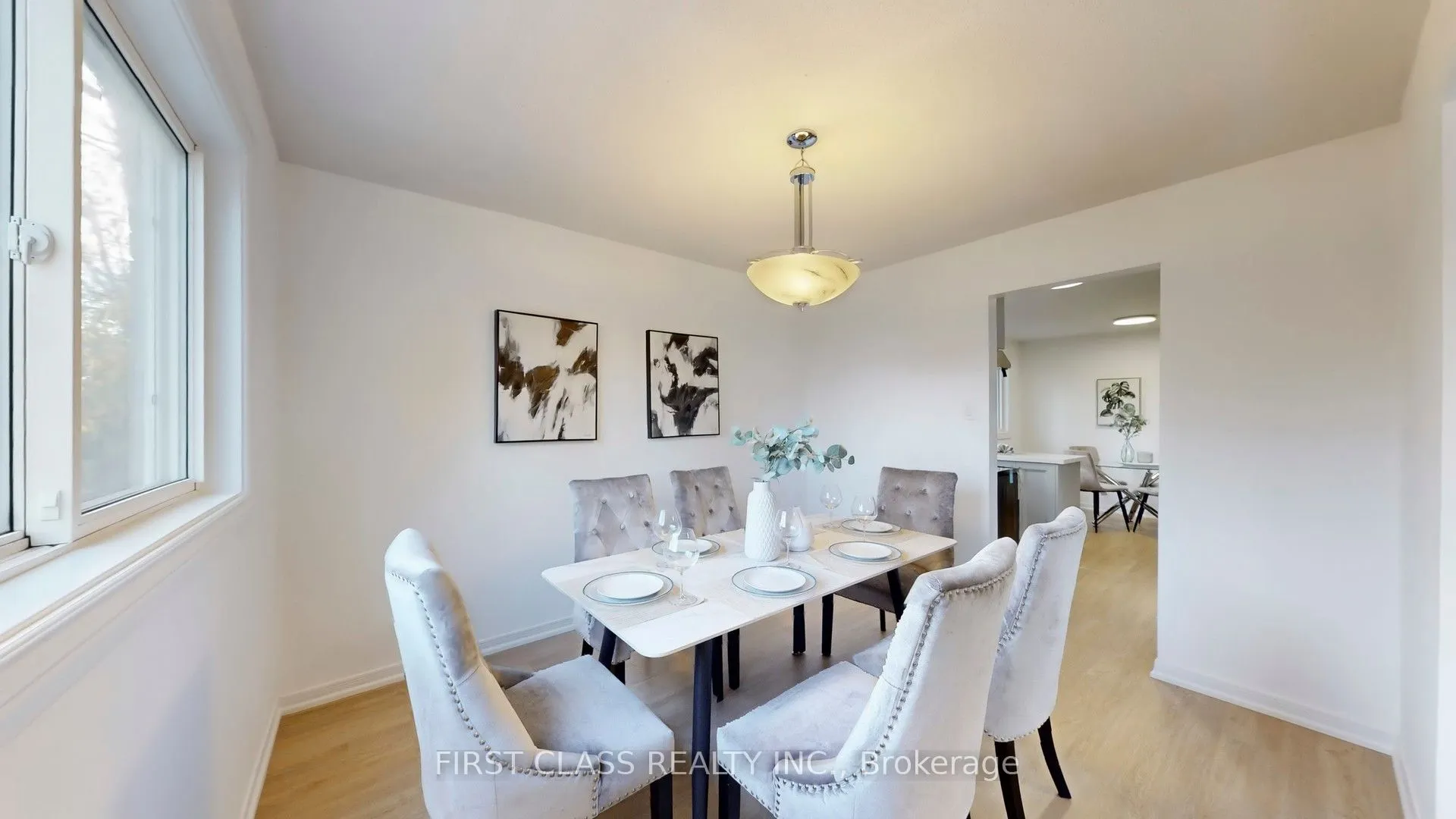 1180 Shagbark Crescent