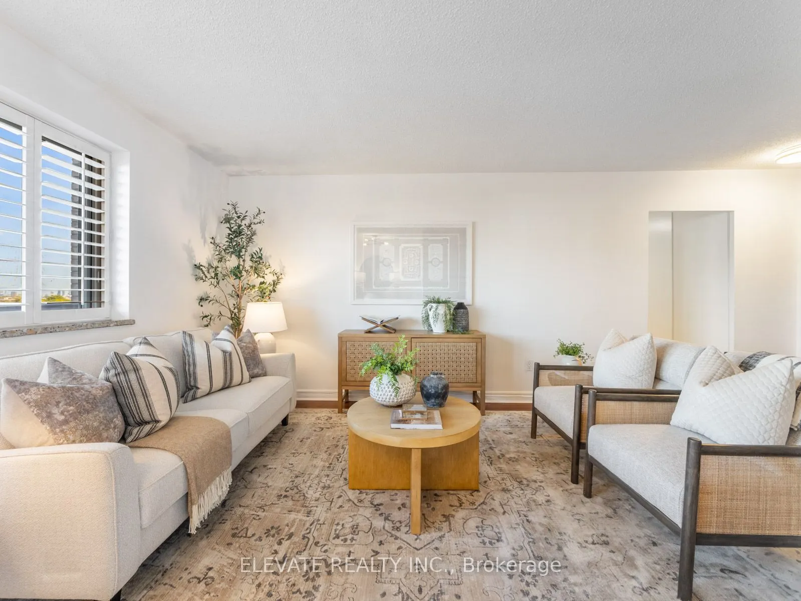 1660 Bloor Street E, #612