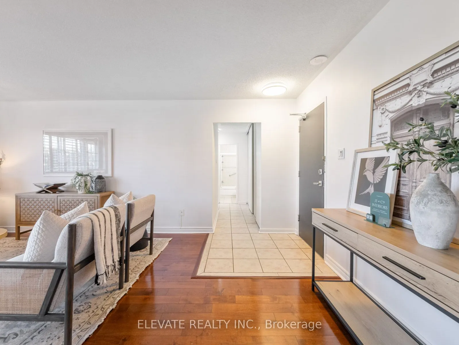 1660 Bloor Street E, #612