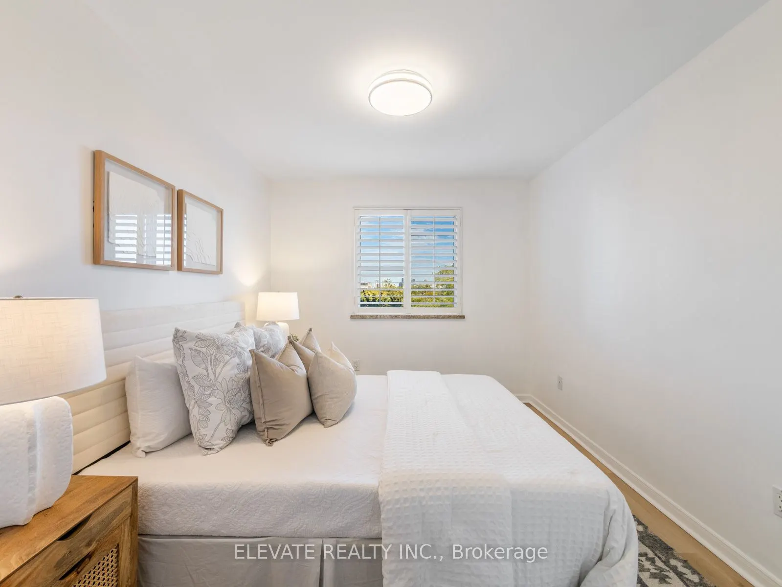 1660 Bloor Street E, #612
