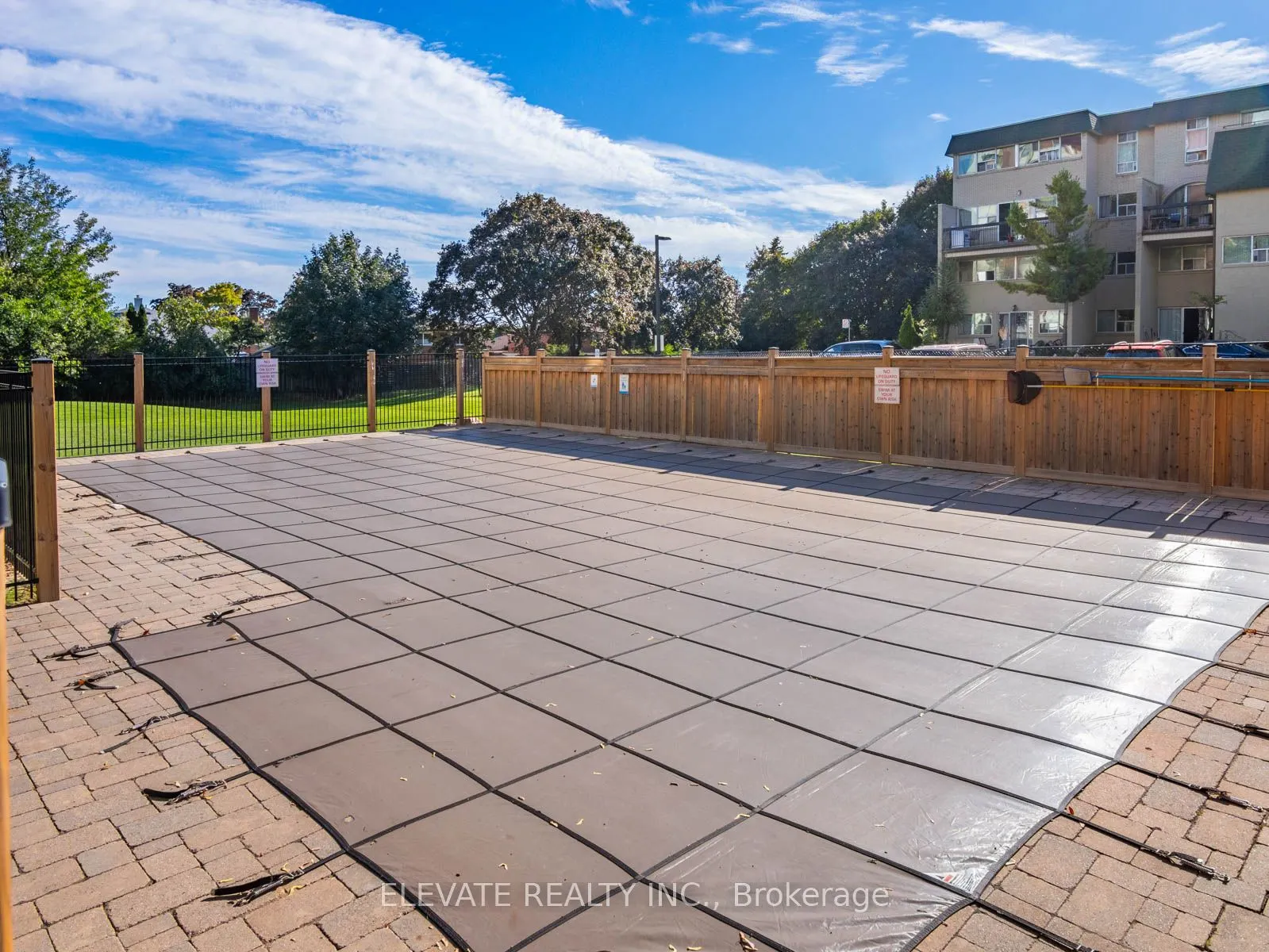 1660 Bloor Street E, #612