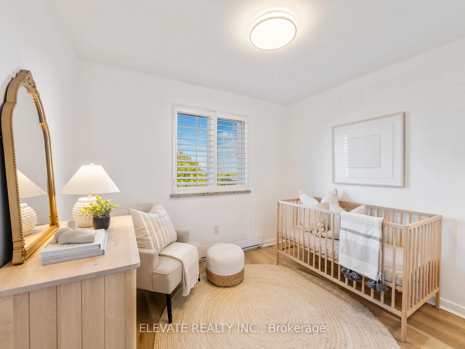 1660 Bloor Street E, #612
