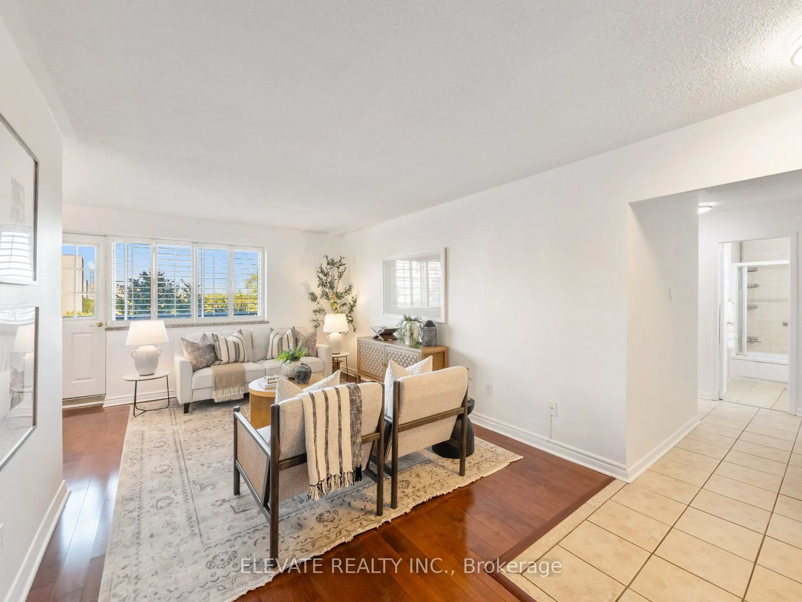 1660 Bloor Street E, #612
