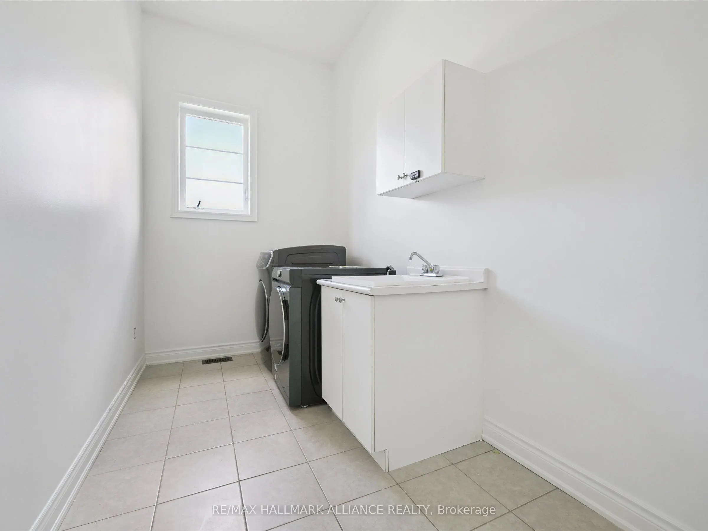 3340 Meadow Marsh Crescent