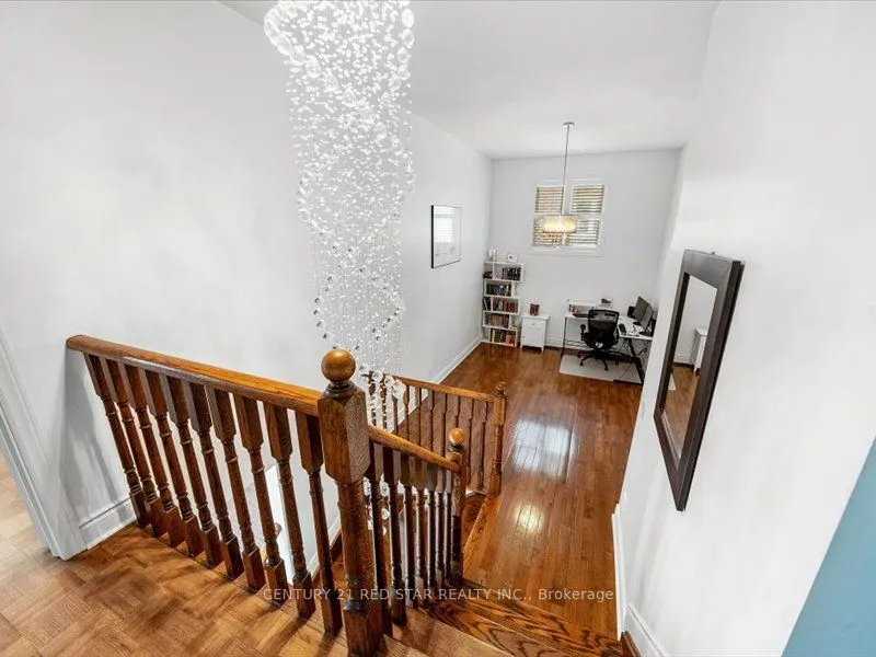 31 Eiffel Boulevard