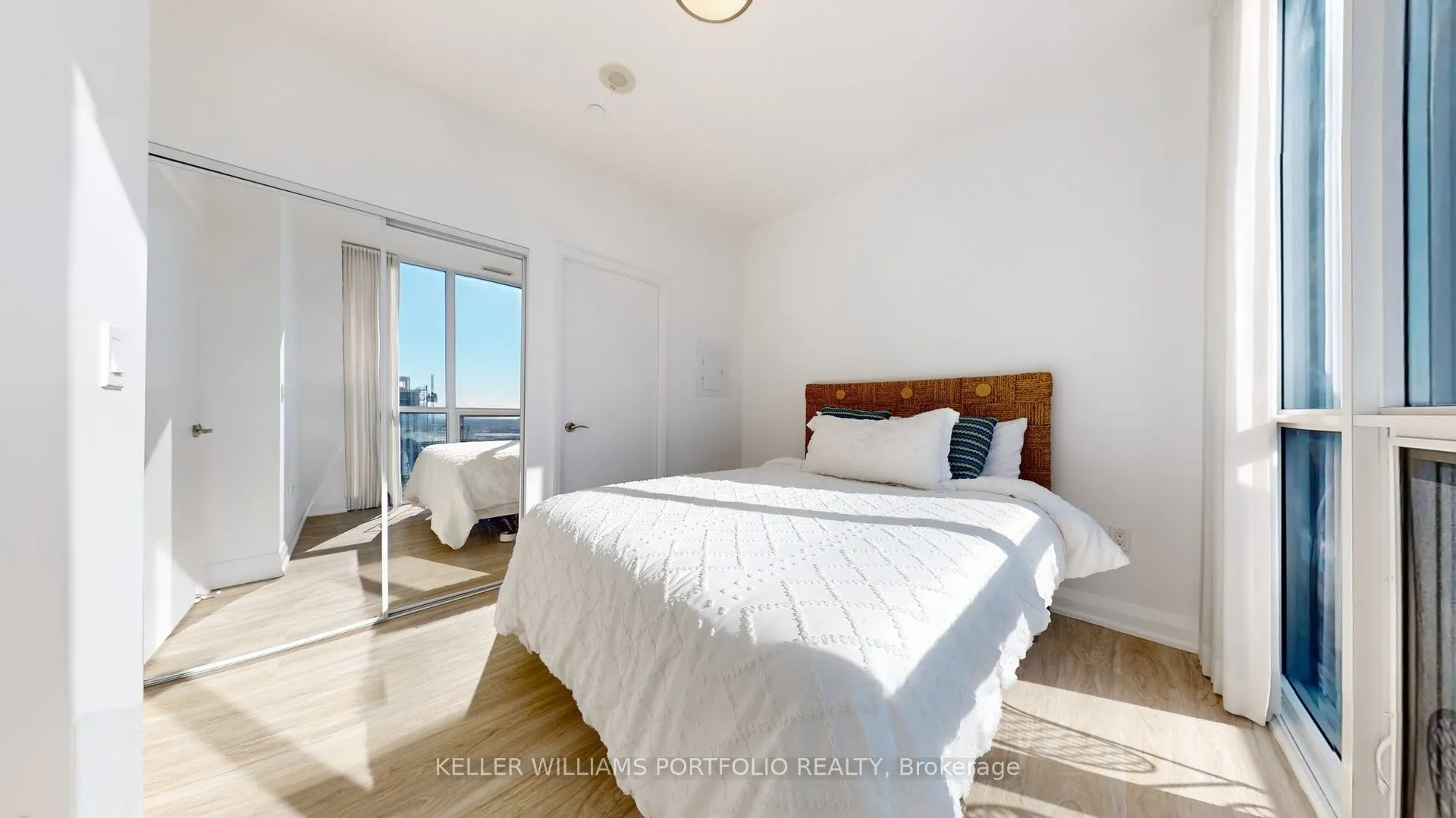 9 Valhalla Inn Road, #2804