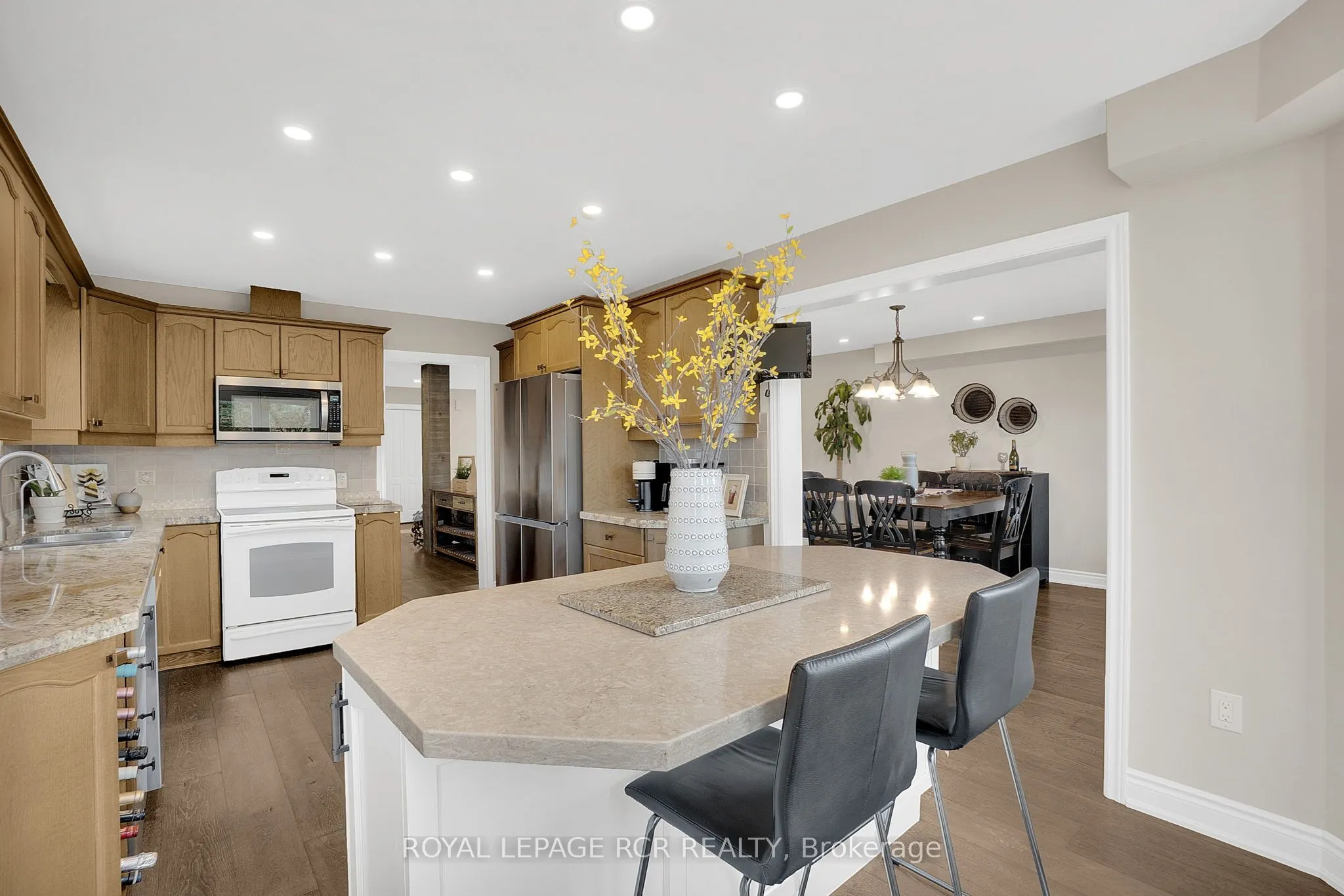 15 Jack Kenny Court