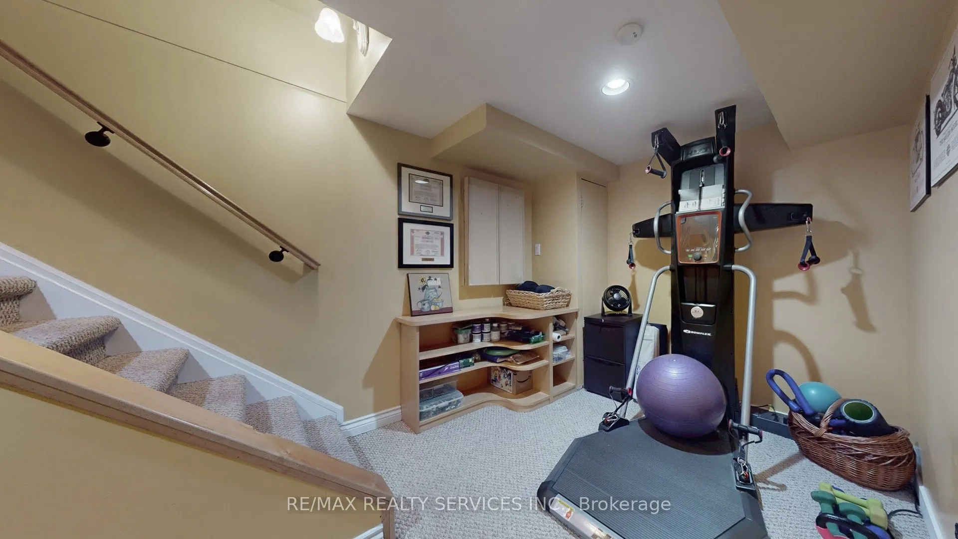 72 Carisbrooke Court, #72