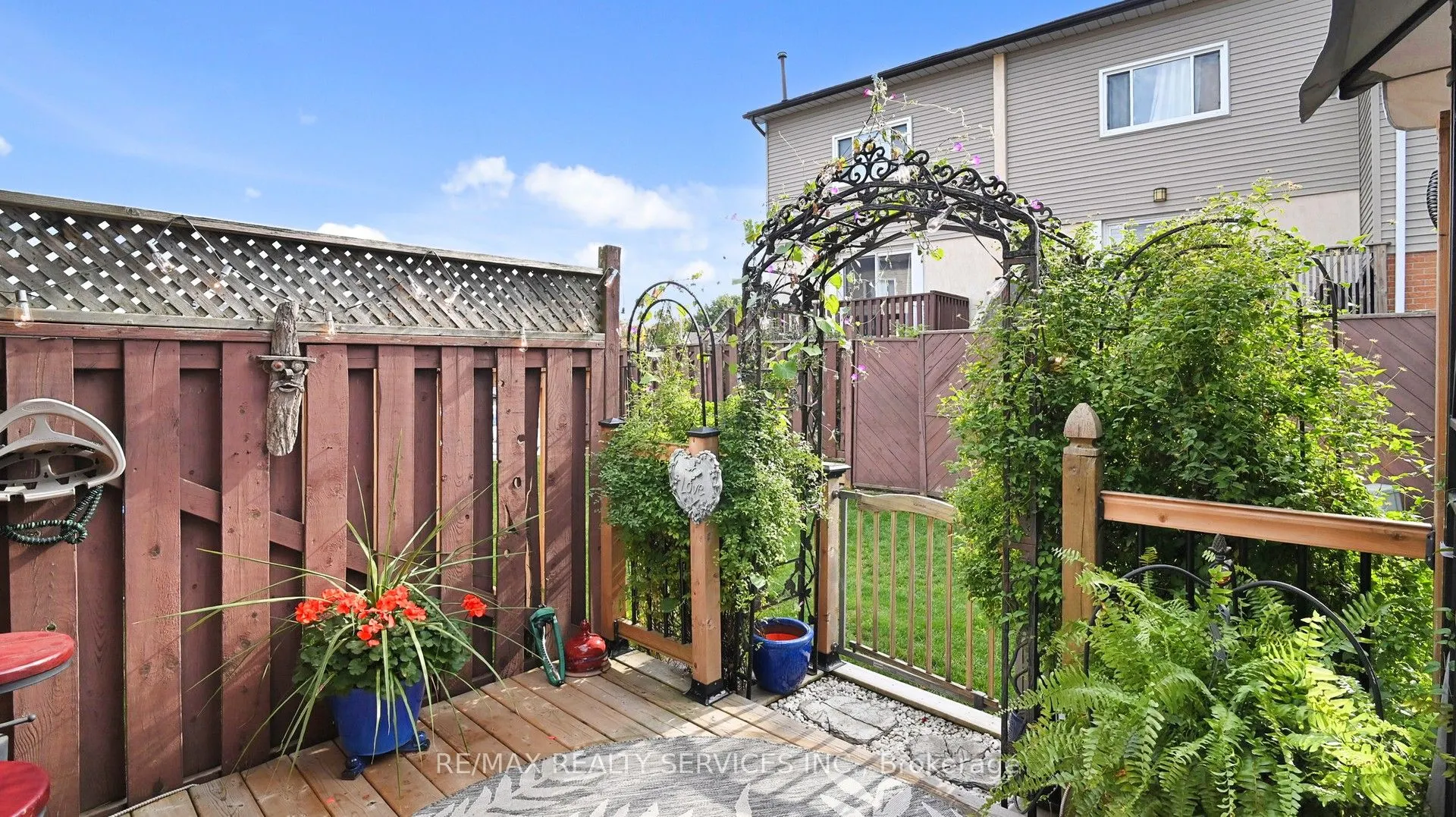 72 Carisbrooke Court, #72