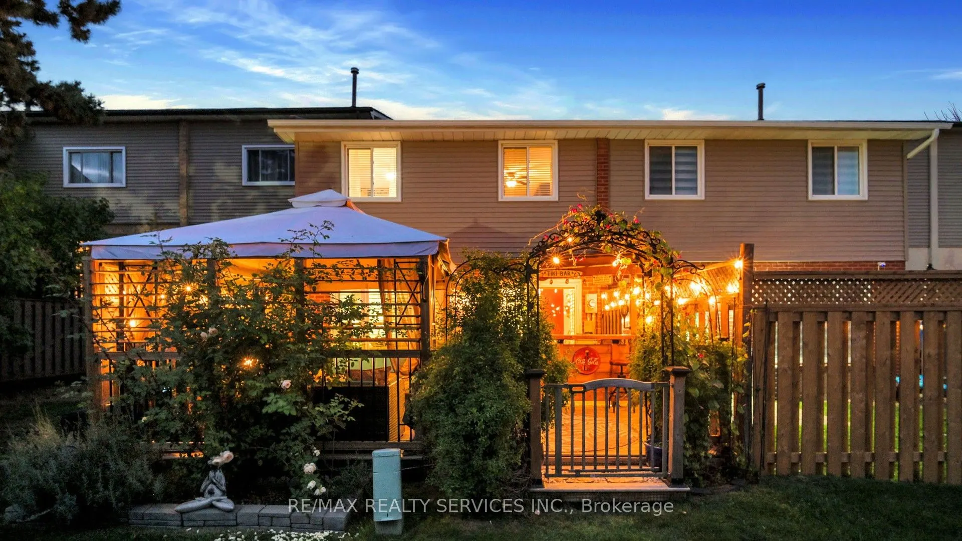 72 Carisbrooke Court, #72