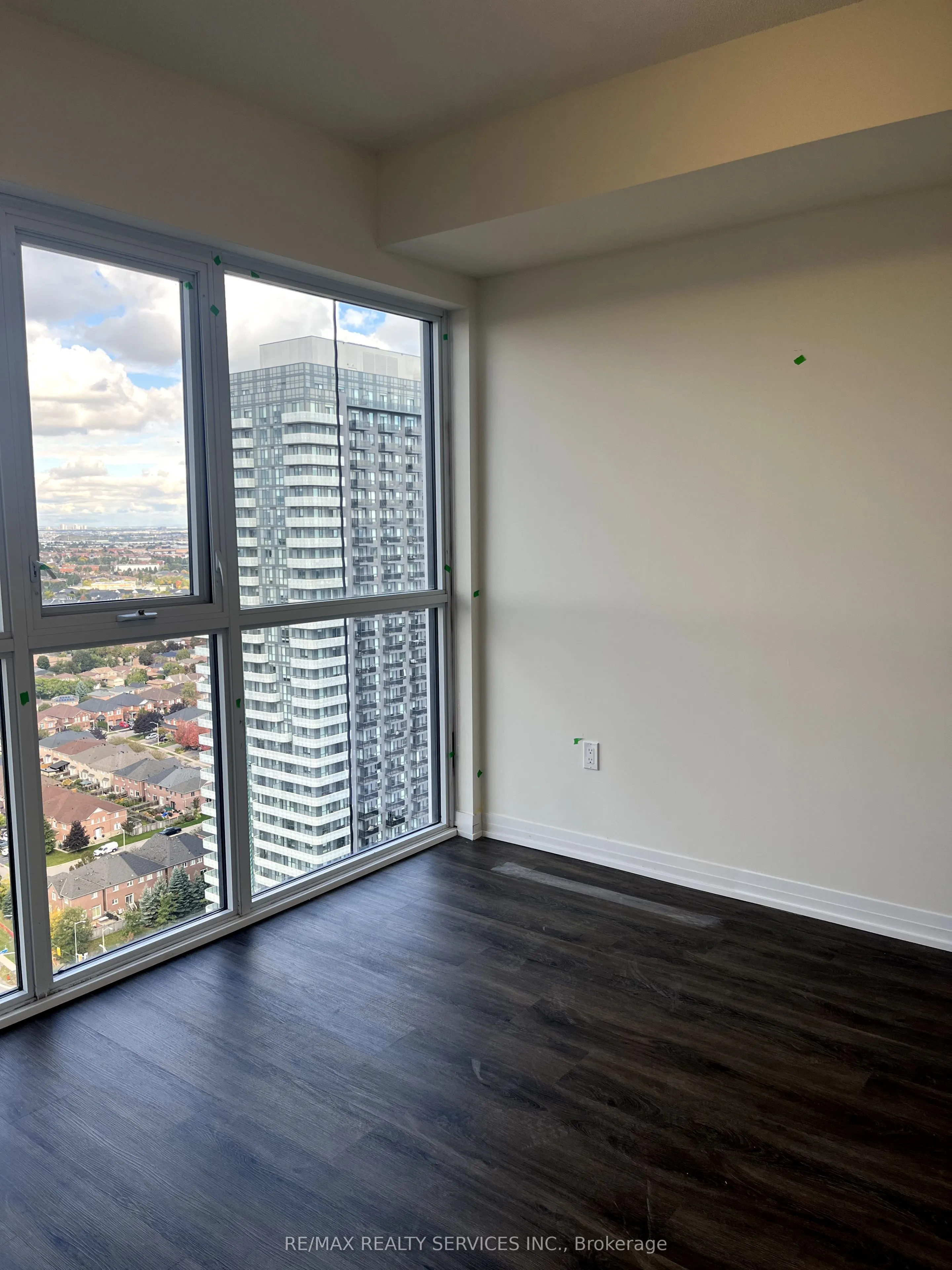 15 Watergarden Drive, #2708