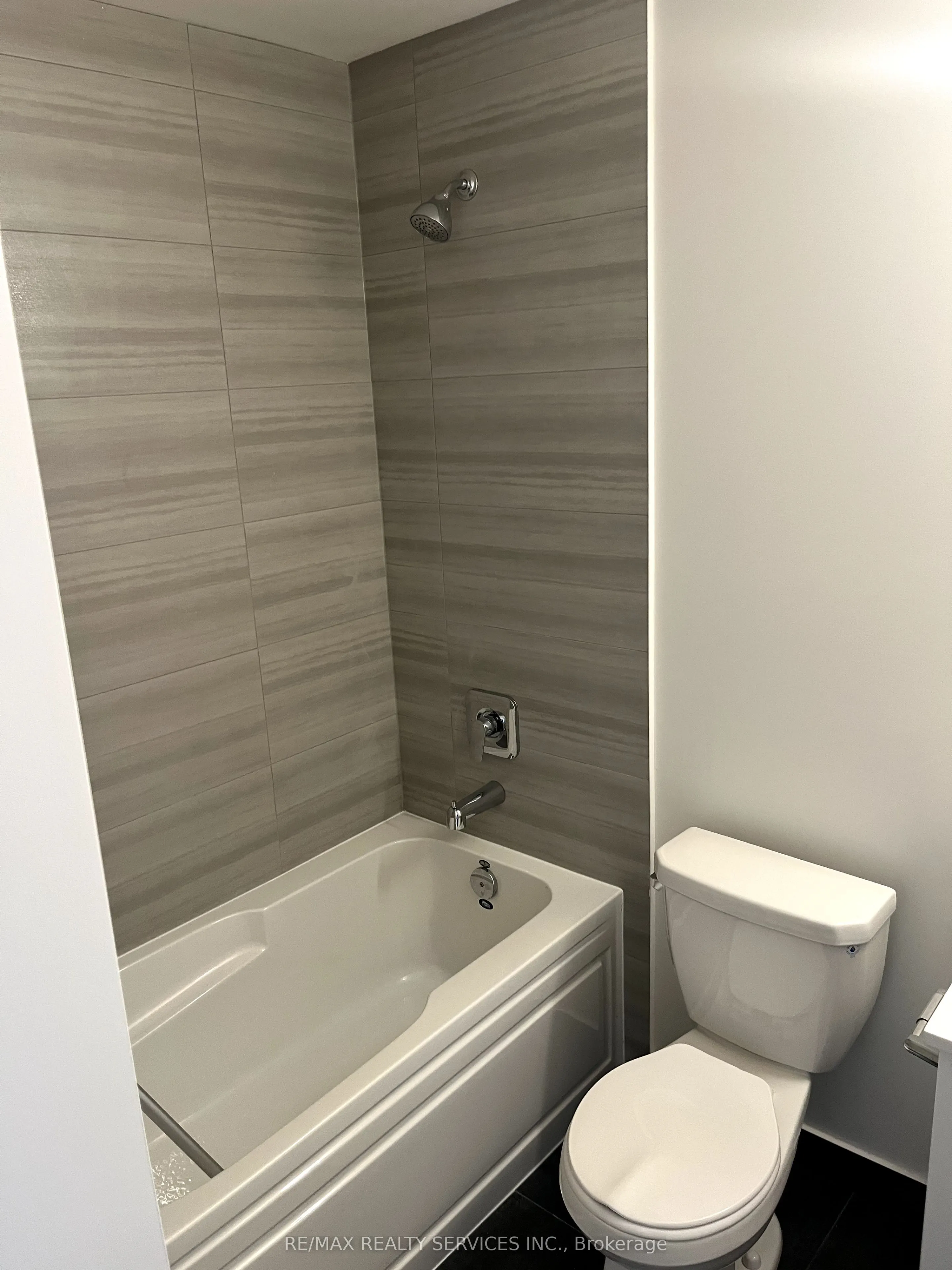 15 Watergarden Drive, #2708