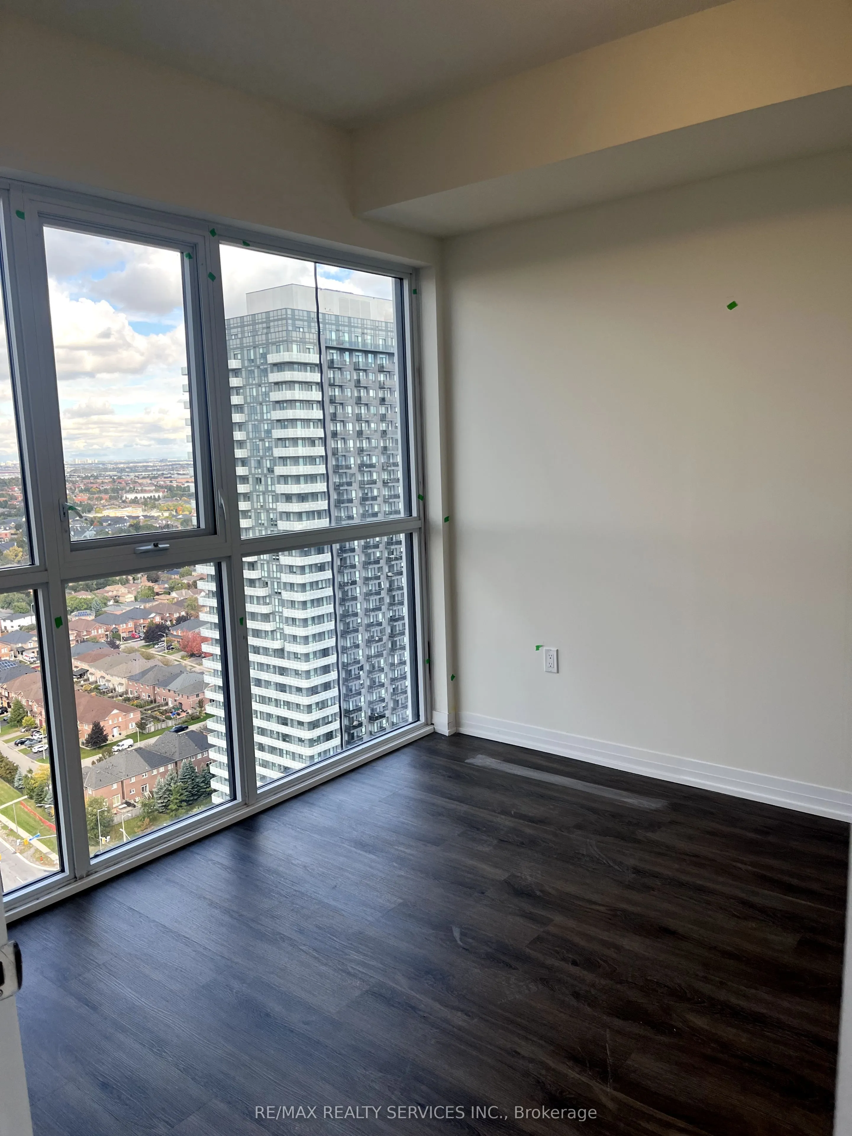 15 Watergarden Drive, #2708