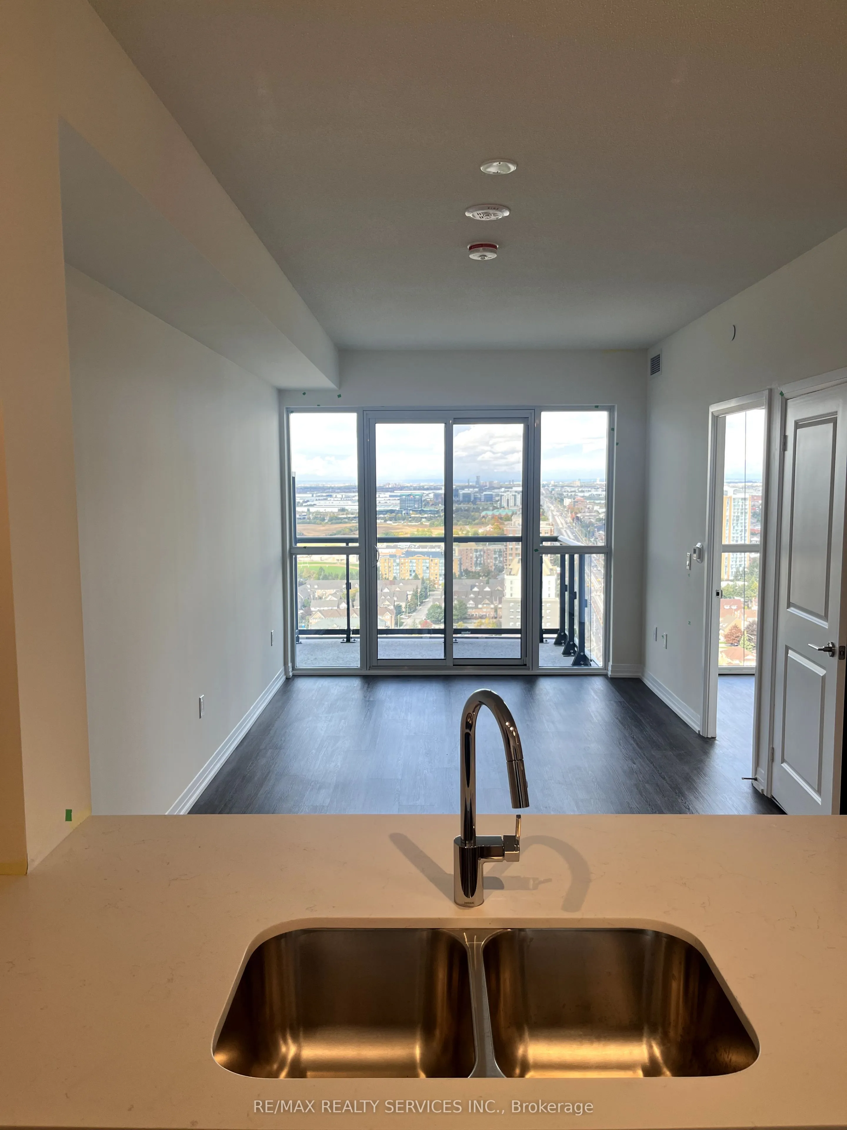 15 Watergarden Drive, #2708