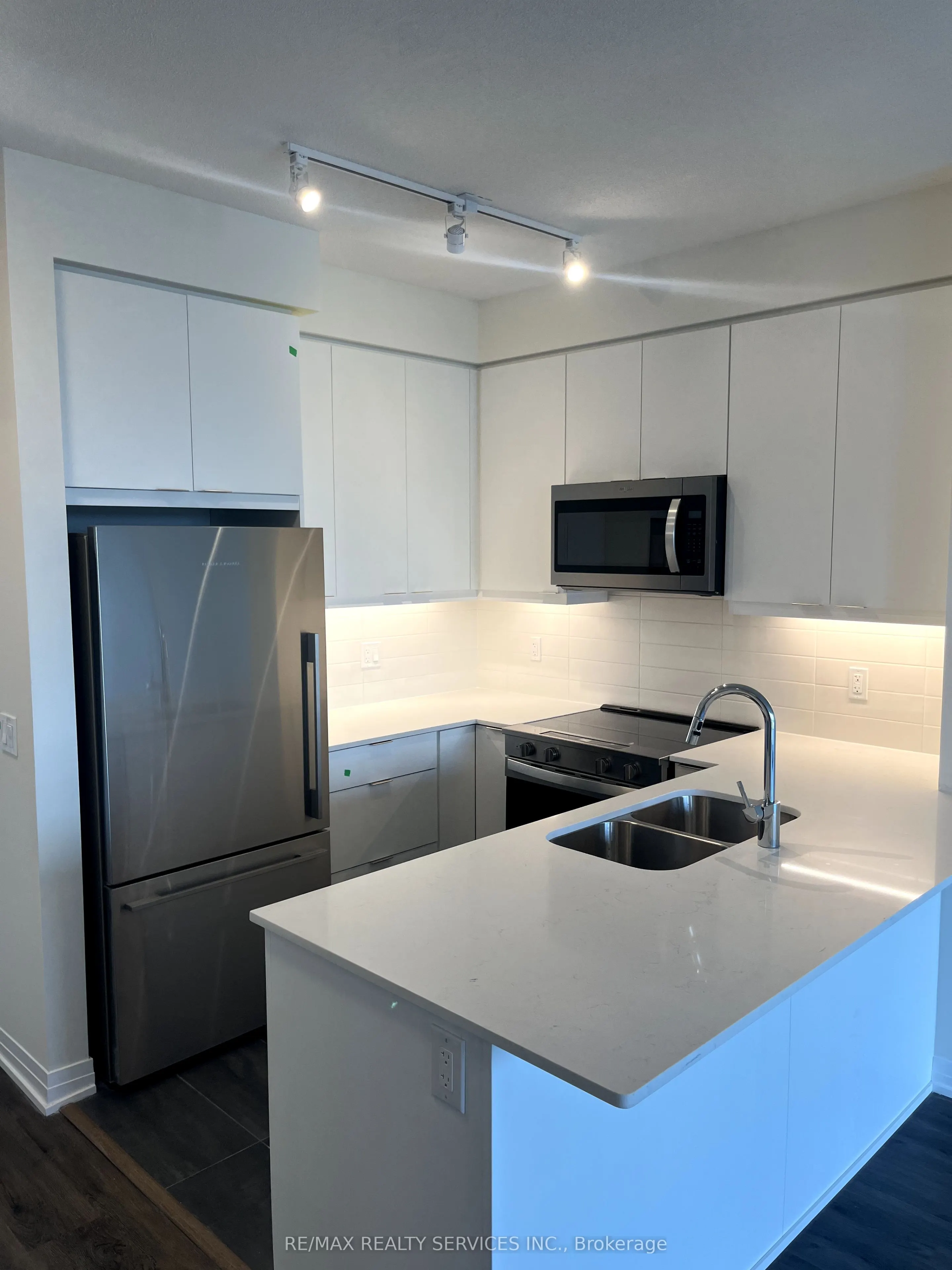 15 Watergarden Drive, #2708