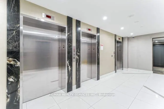 5025 Four Springs Avenue, #1806
