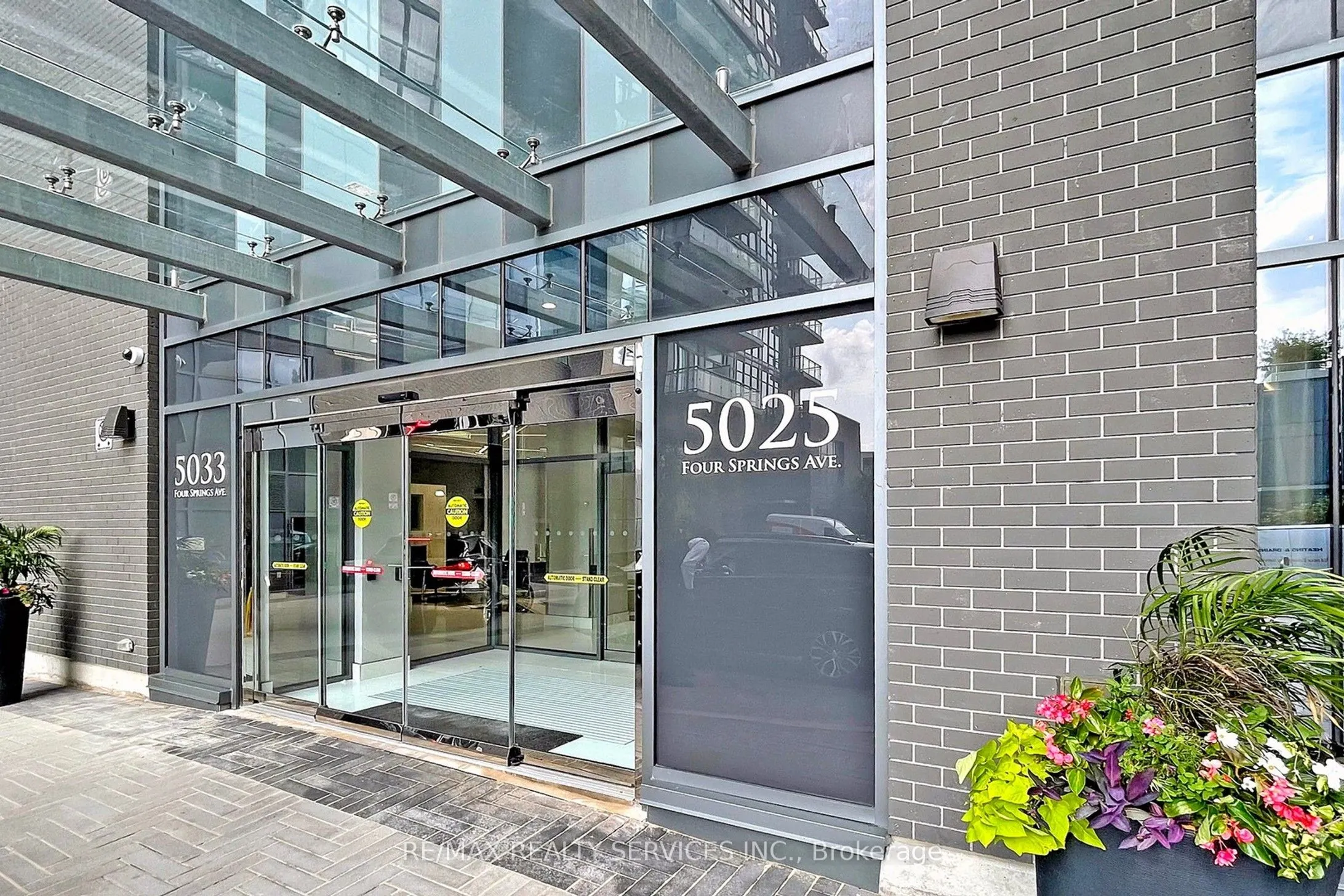 5033 Four Springs Avenue, #1513