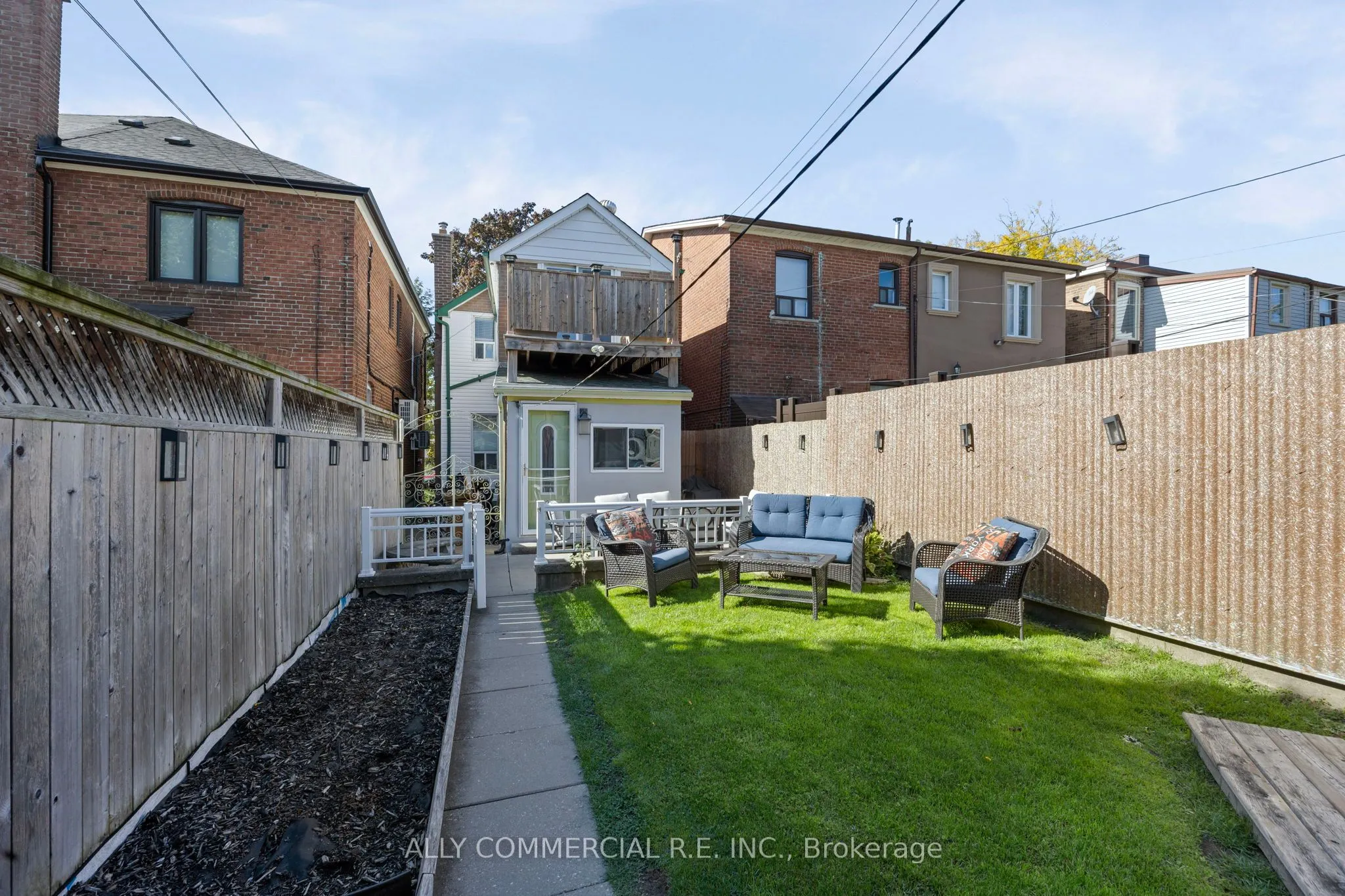 29 Harvie Avenue