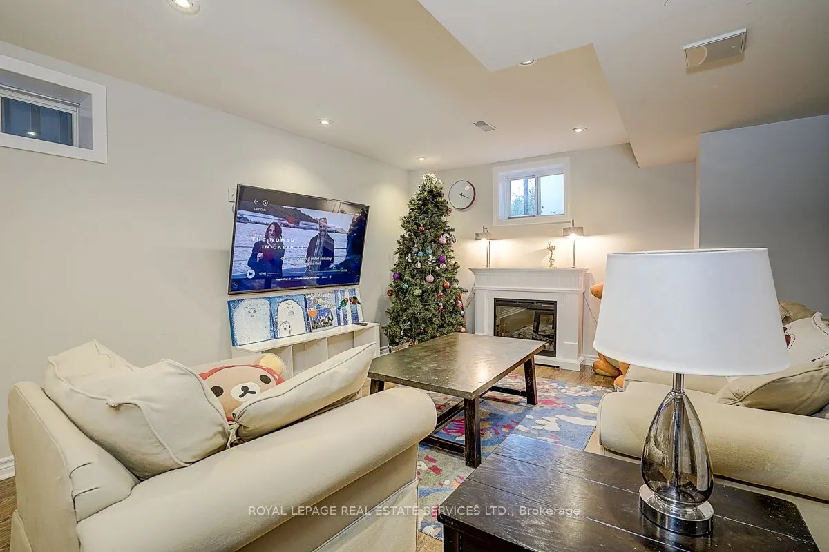 2066 Deer Park Road