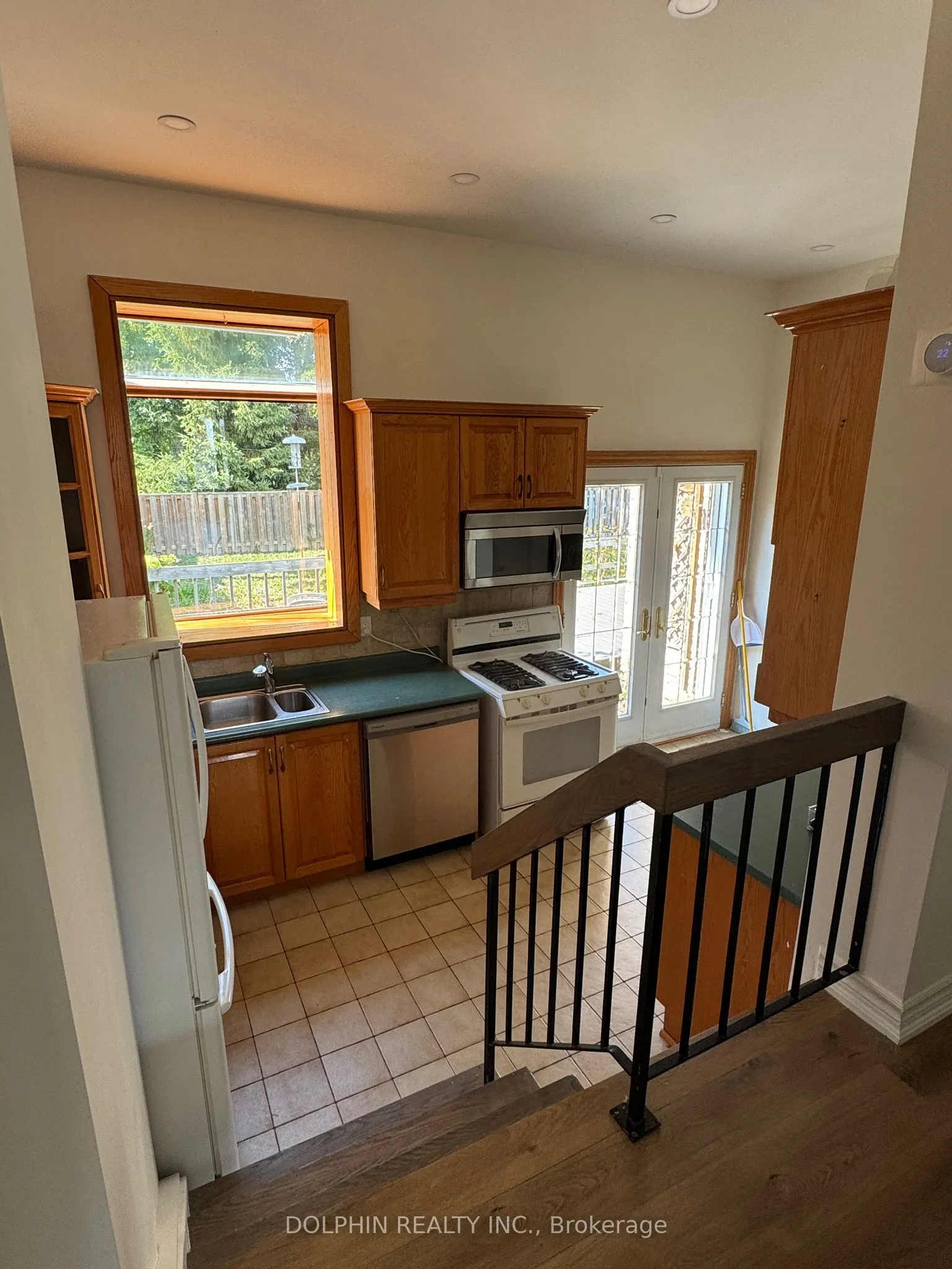 1543 Oran Court