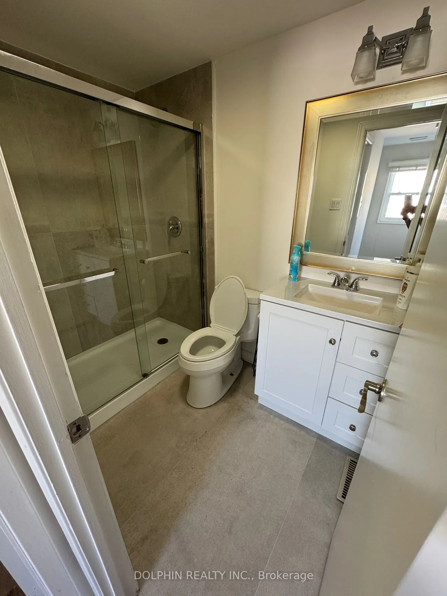 1543 Oran Court
