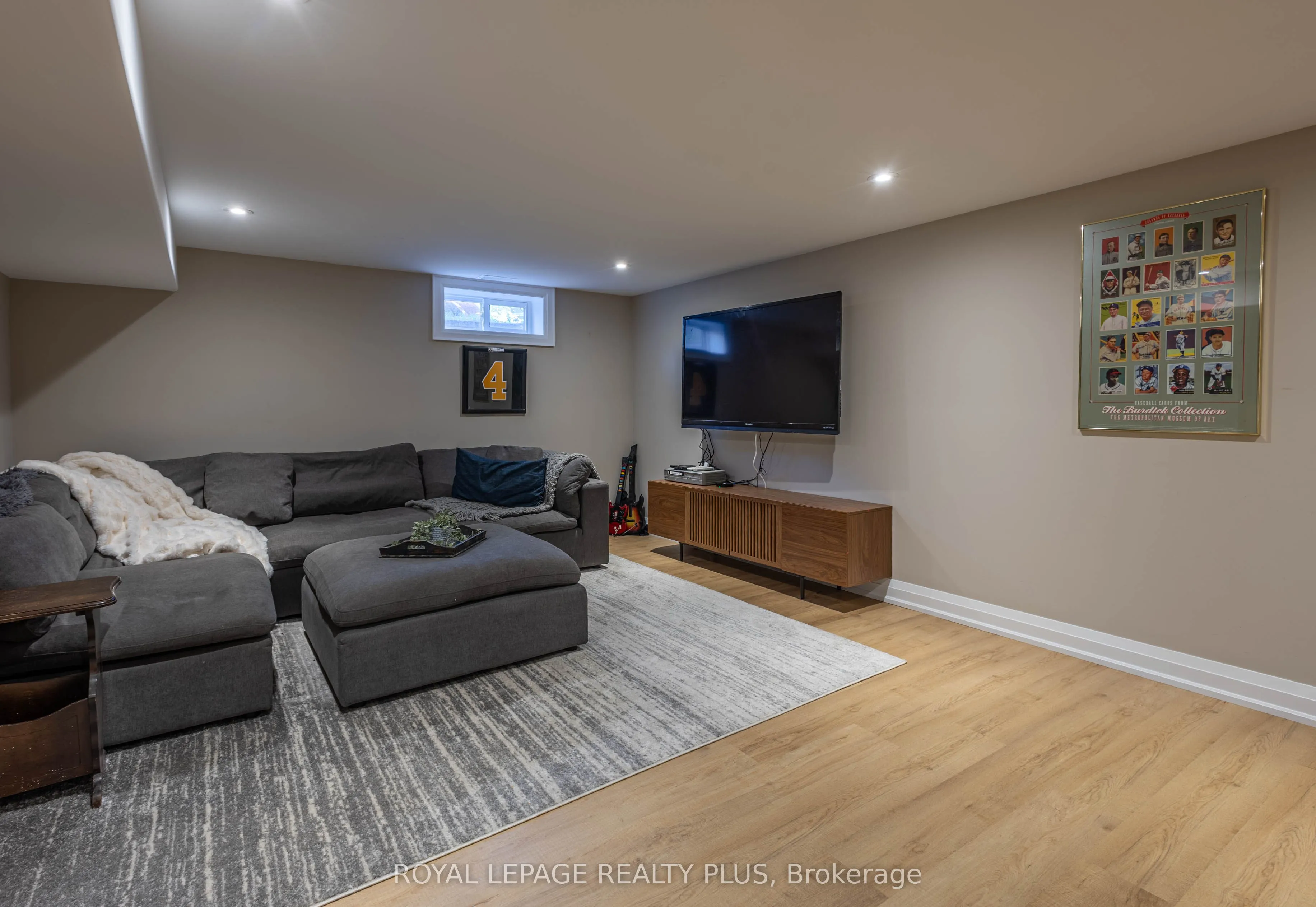 884 Eagle Drive
