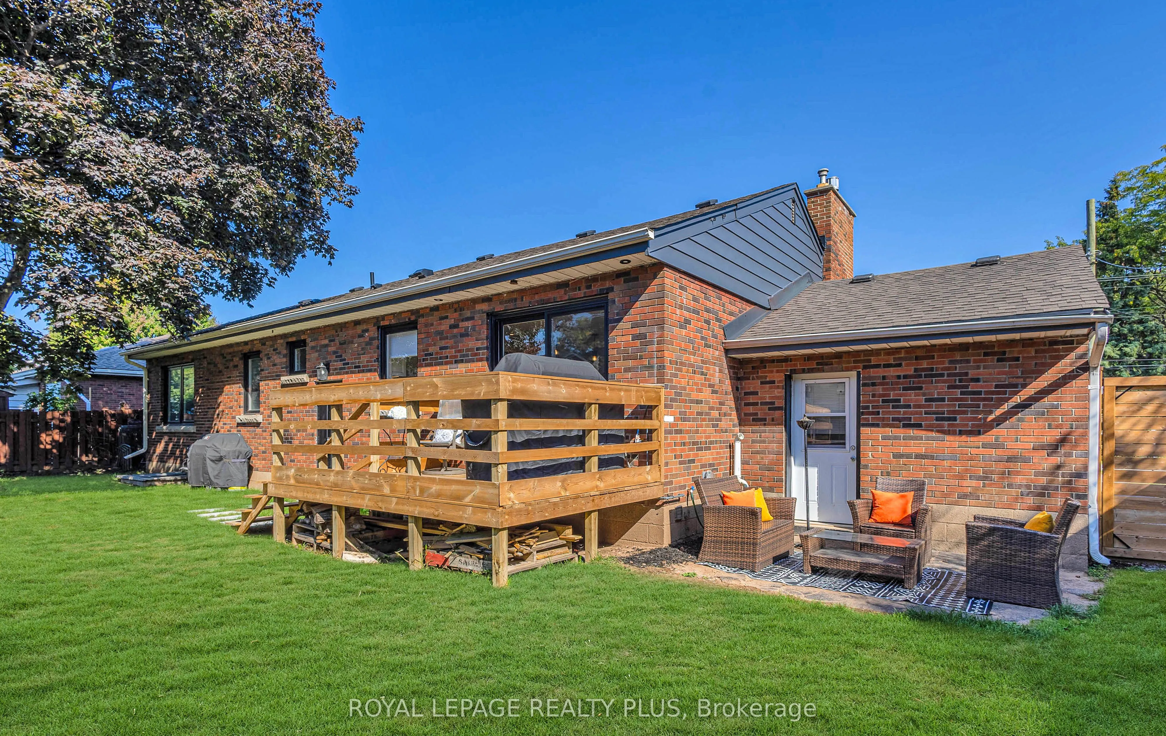 884 Eagle Drive