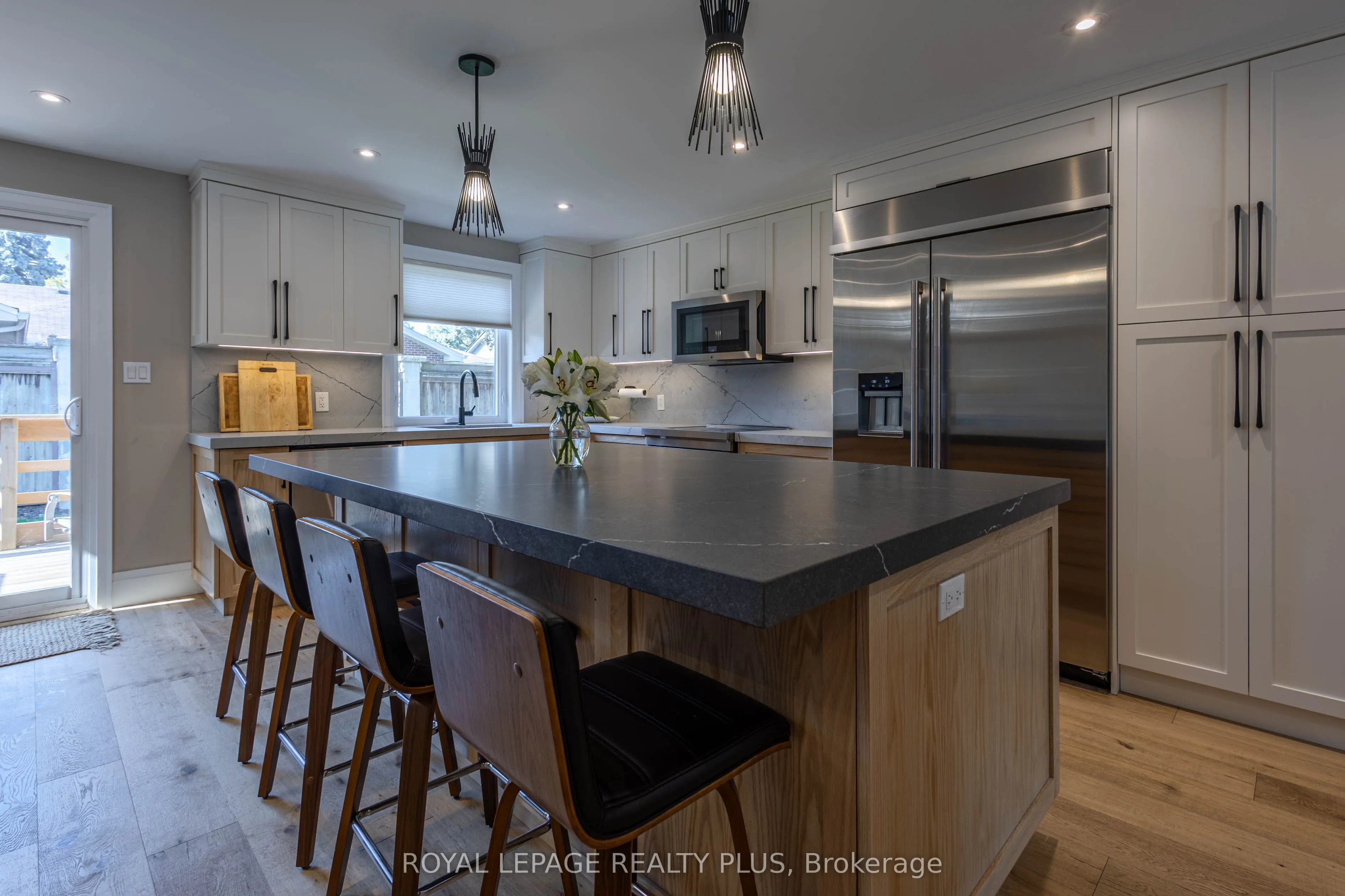 884 Eagle Drive