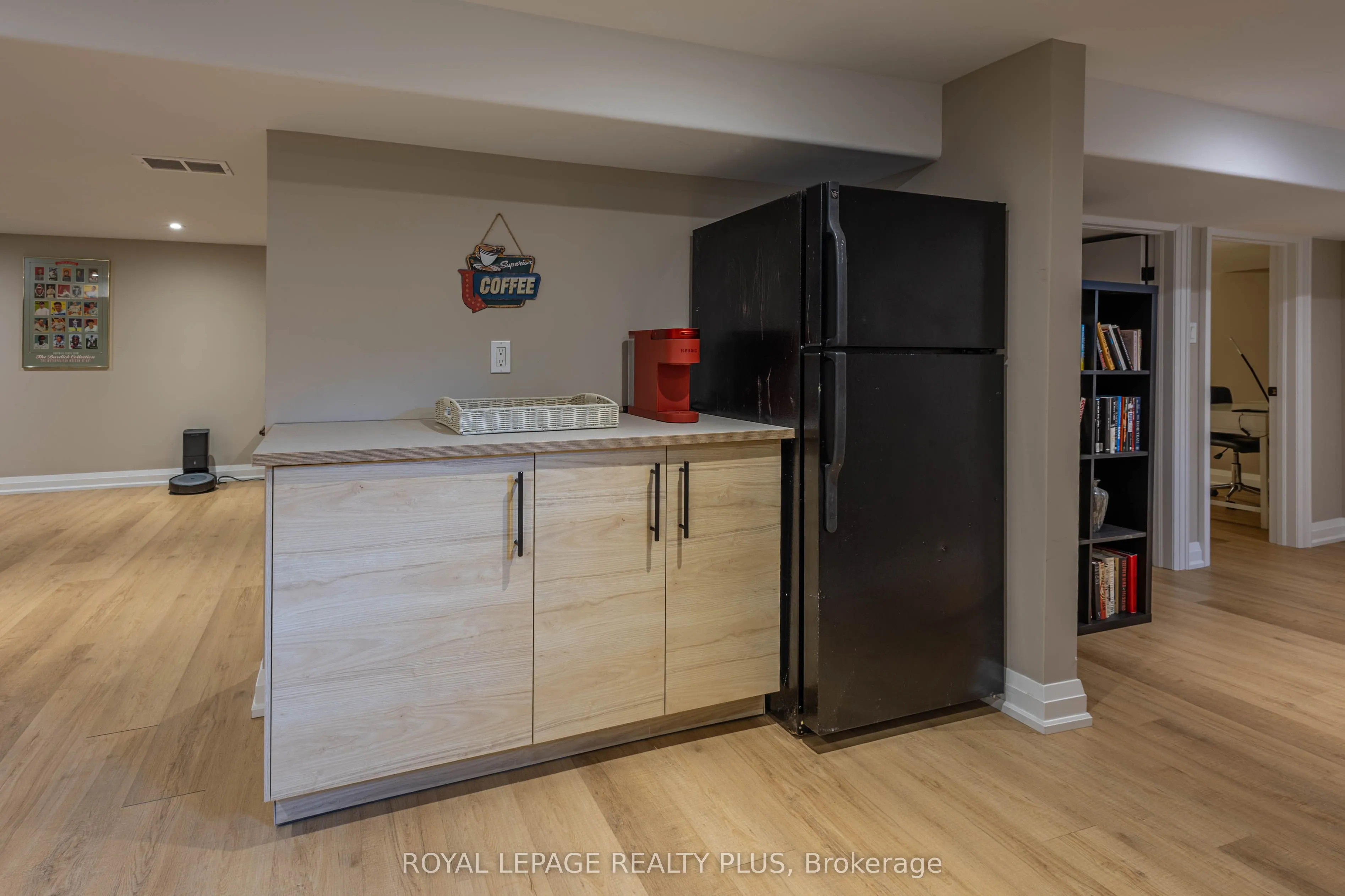 884 Eagle Drive