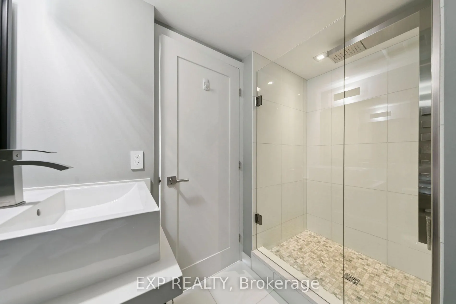 3605 Kariya Drive, #906
