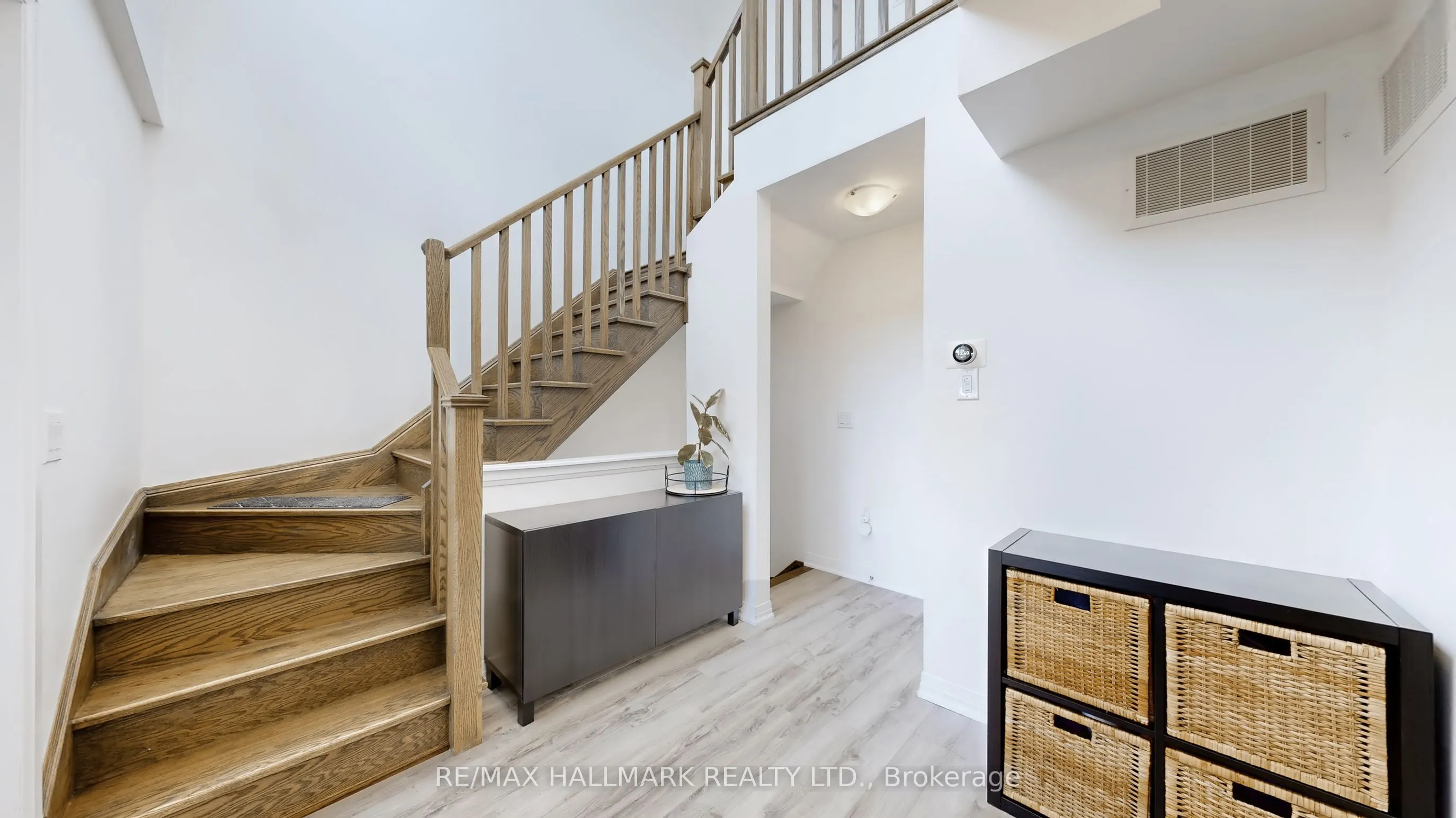 171 William Duncan Road, #8