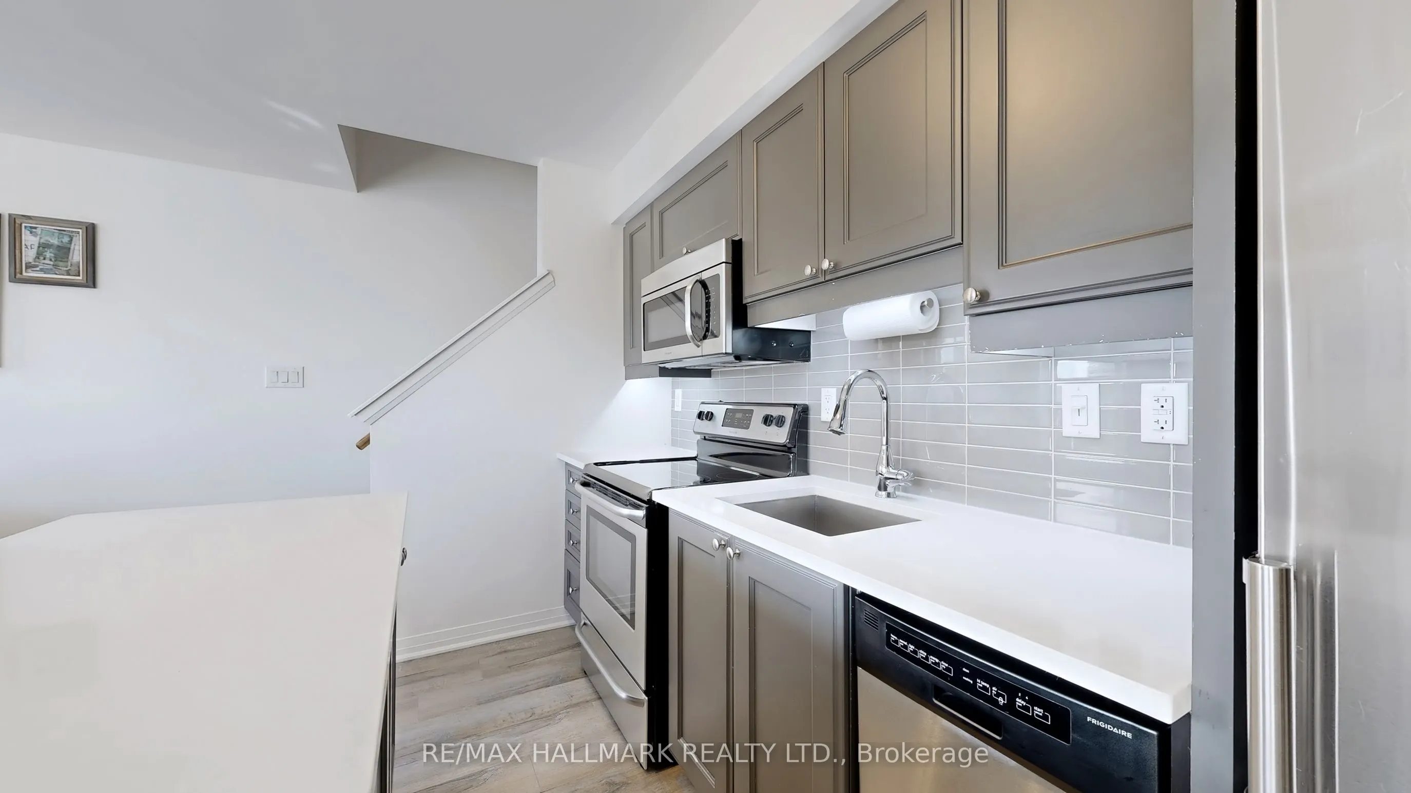 171 William Duncan Road, #8