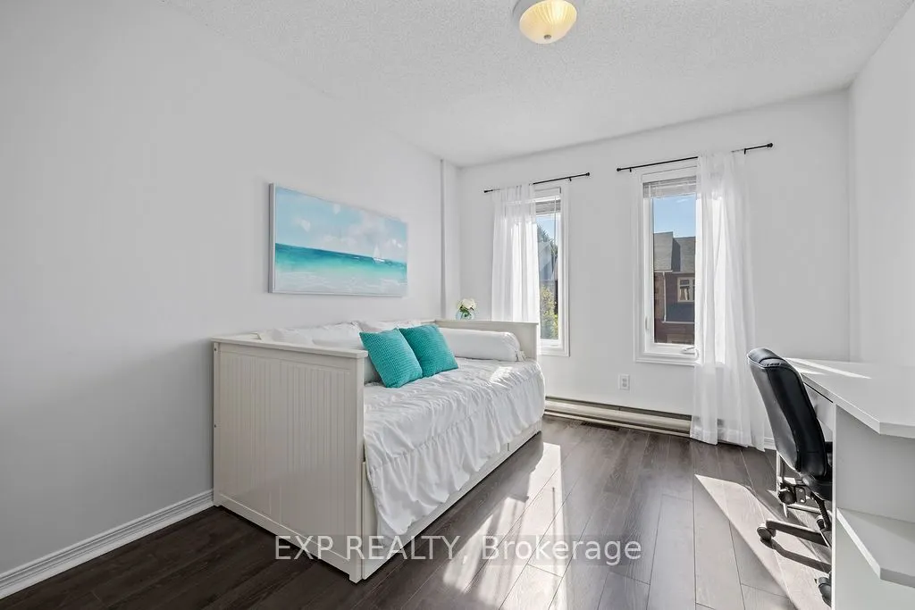 2006 Glenada Crescent, #15