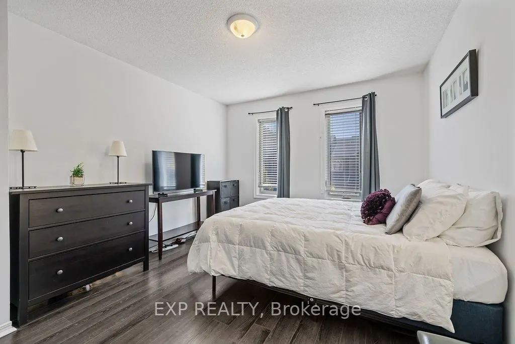 2006 Glenada Crescent, #15