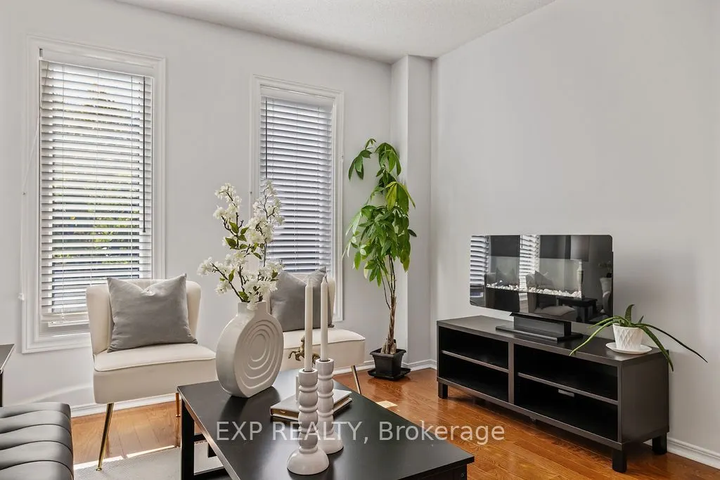 2006 Glenada Crescent, #15