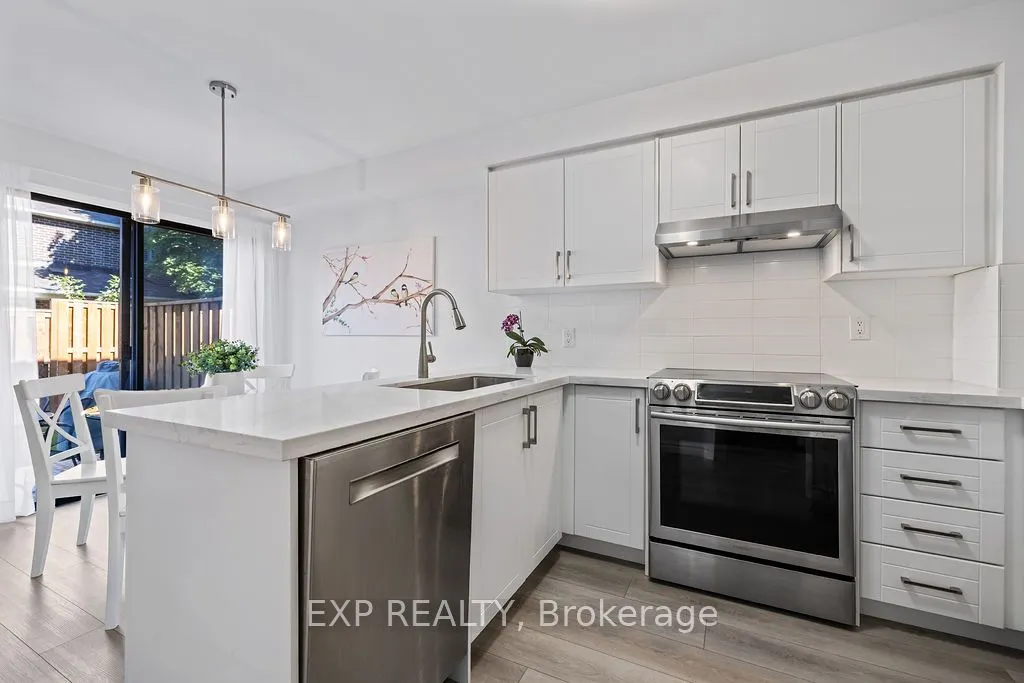 2006 Glenada Crescent, #15