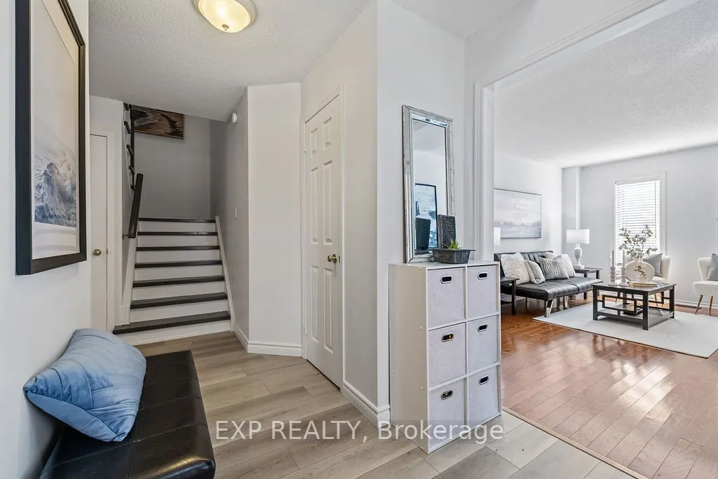 2006 Glenada Crescent, #15