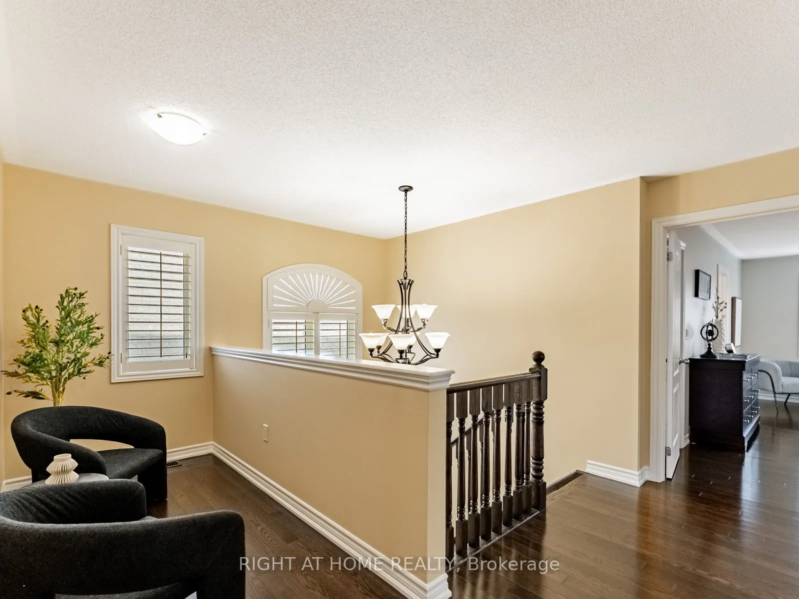 7 Mediterranean Crescent
