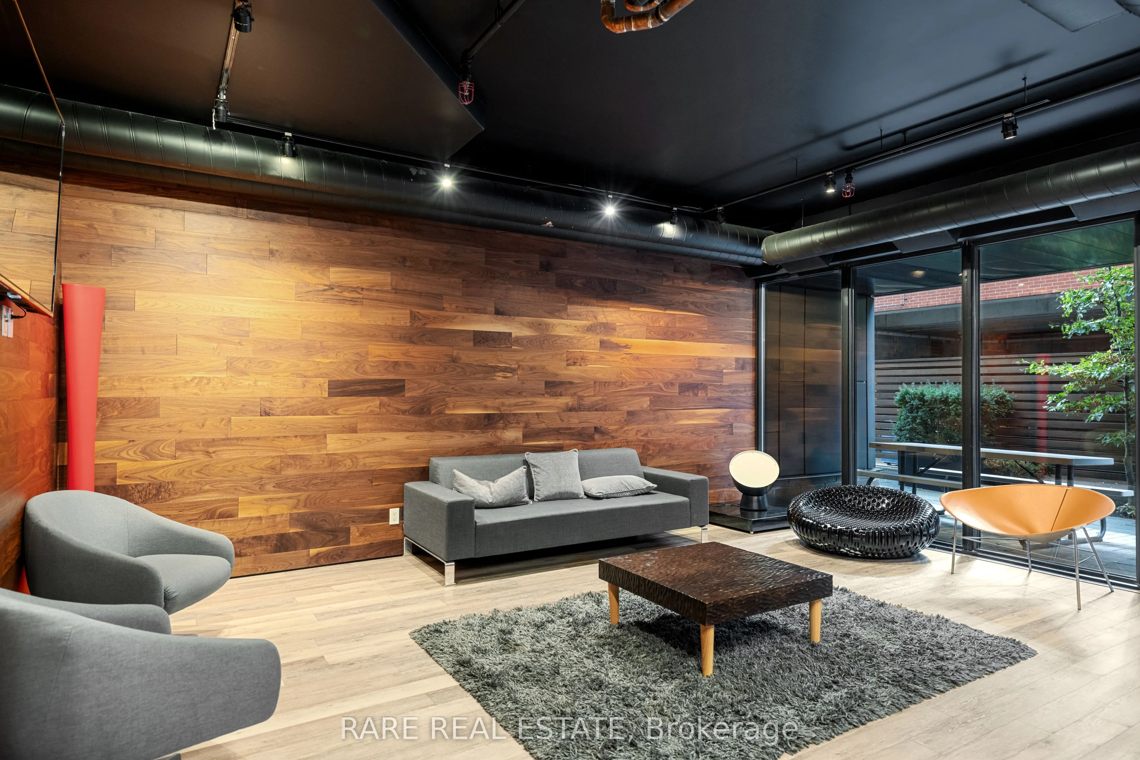 377 Sorauren Avenue, #2