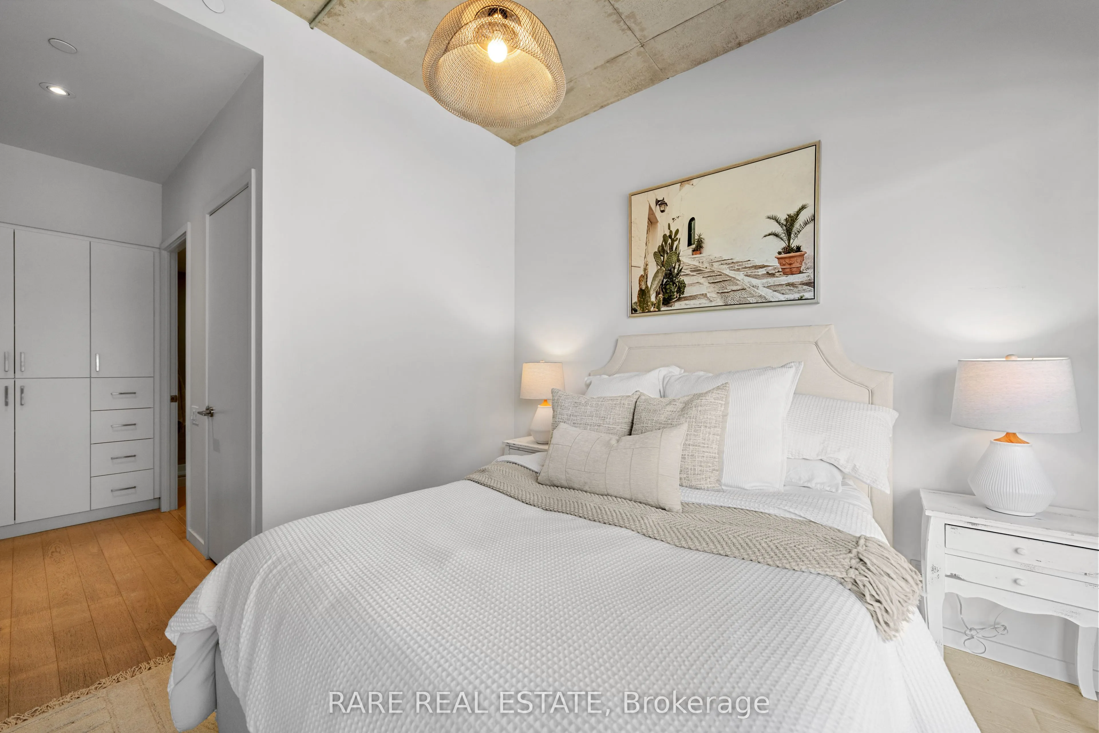 377 Sorauren Avenue, #2