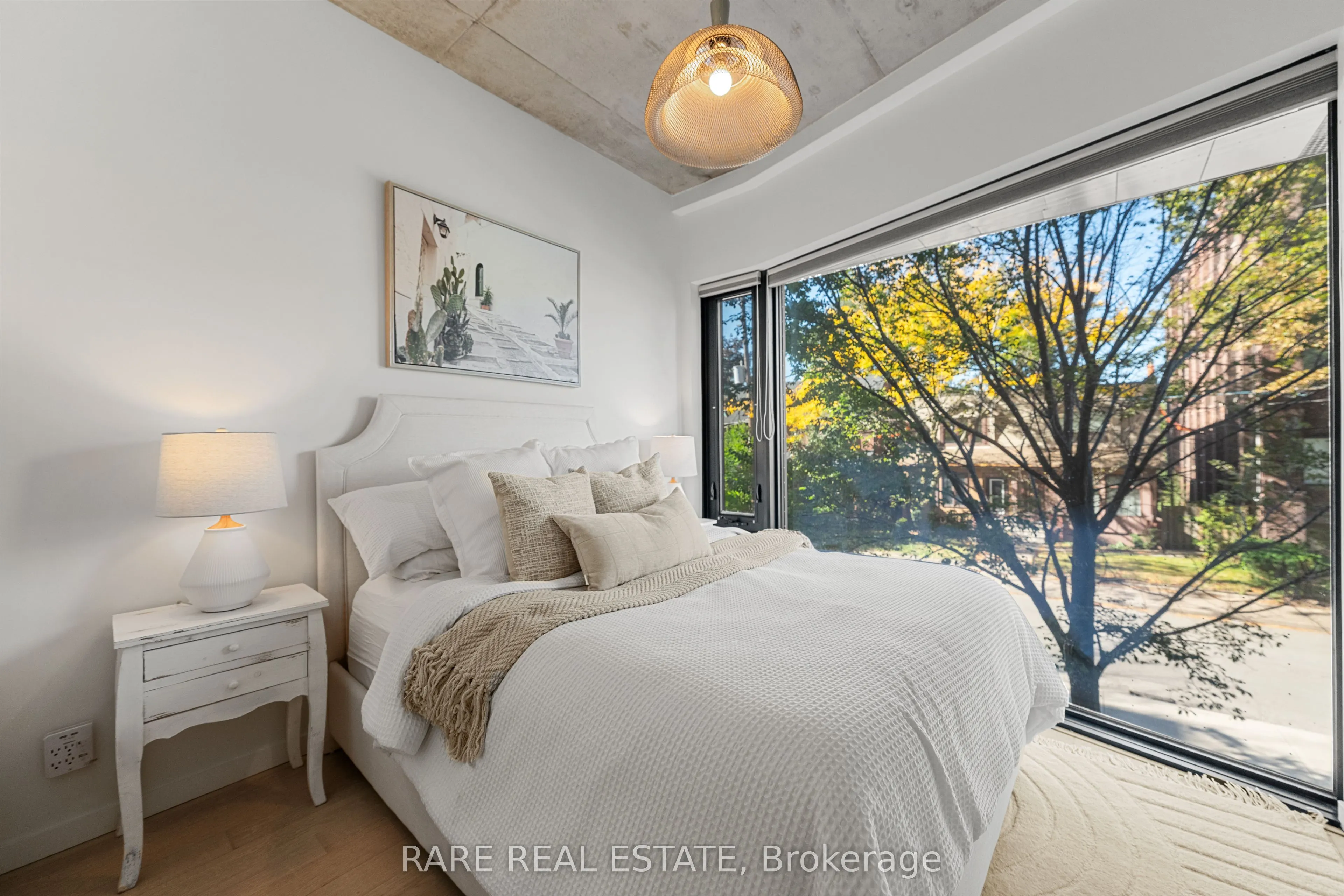 377 Sorauren Avenue, #2