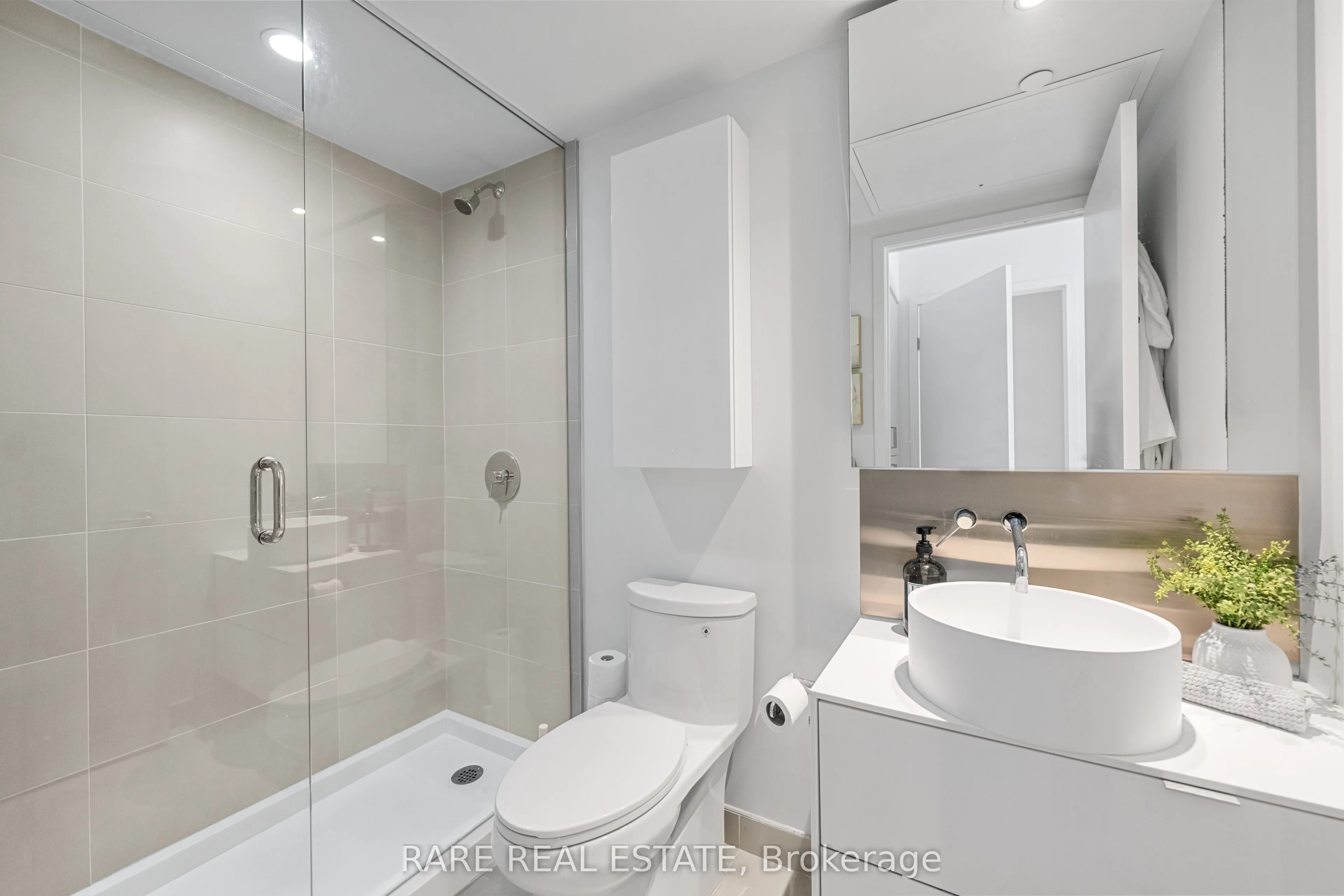 377 Sorauren Avenue, #2