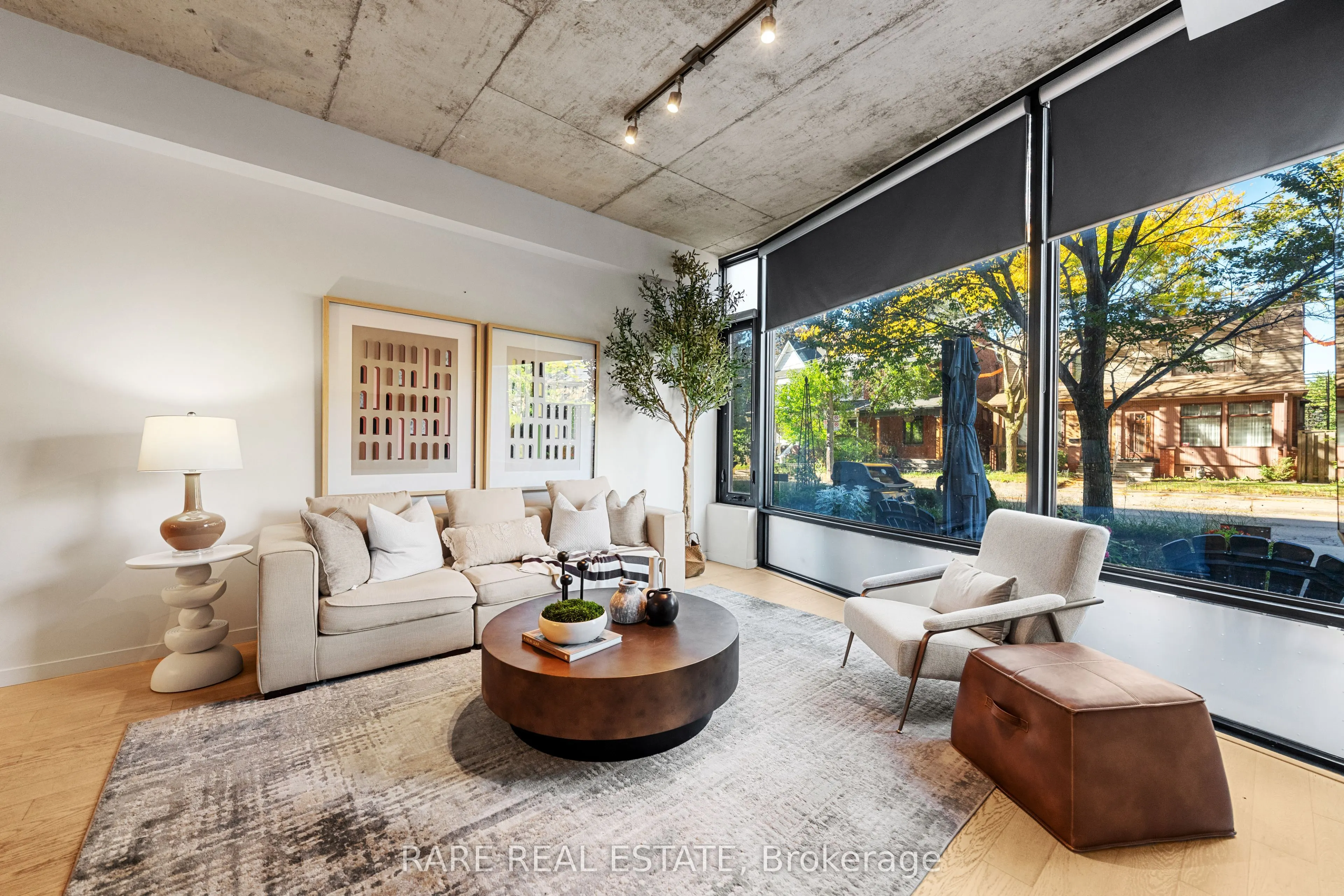 377 Sorauren Avenue, #2