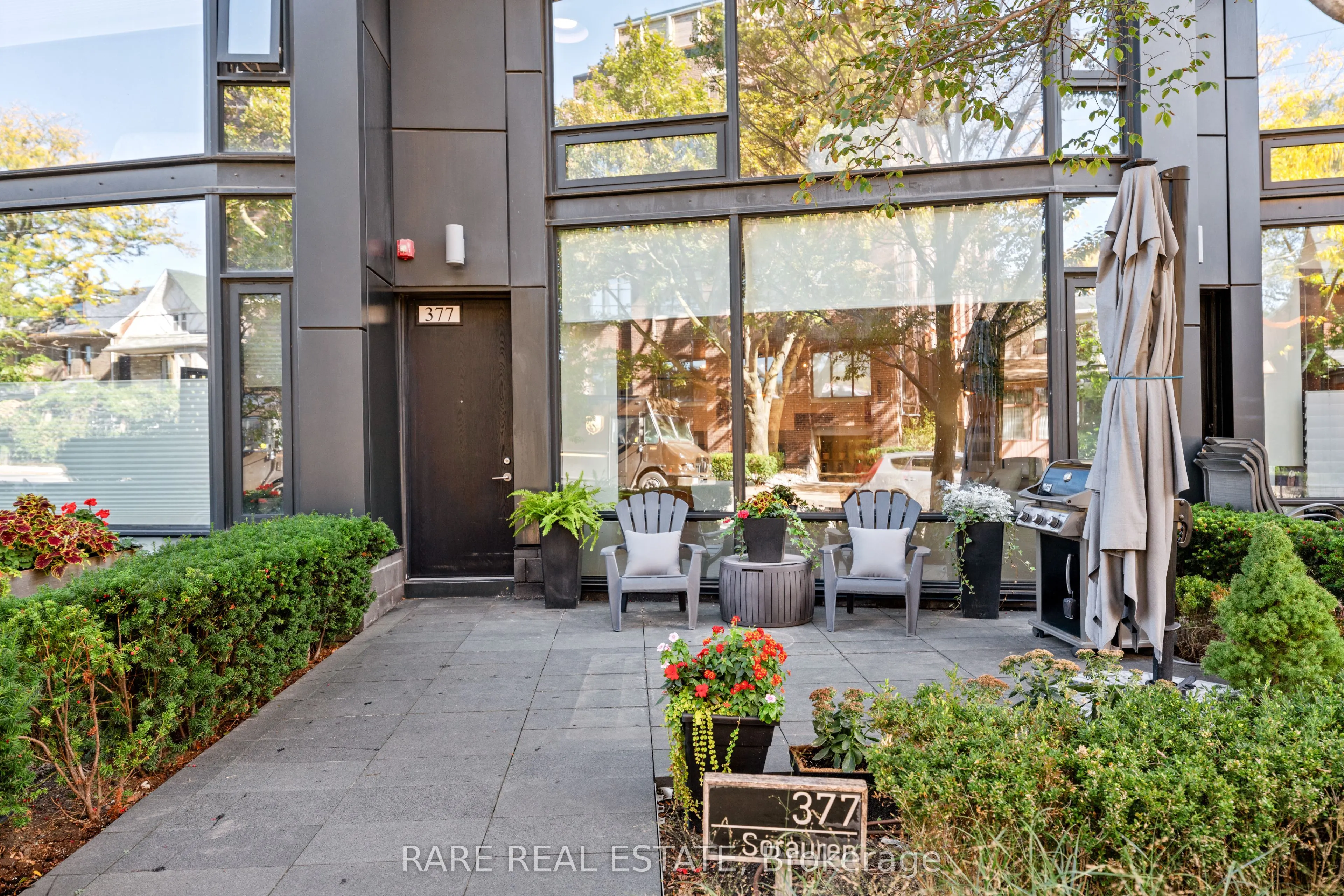 377 Sorauren Avenue, #2