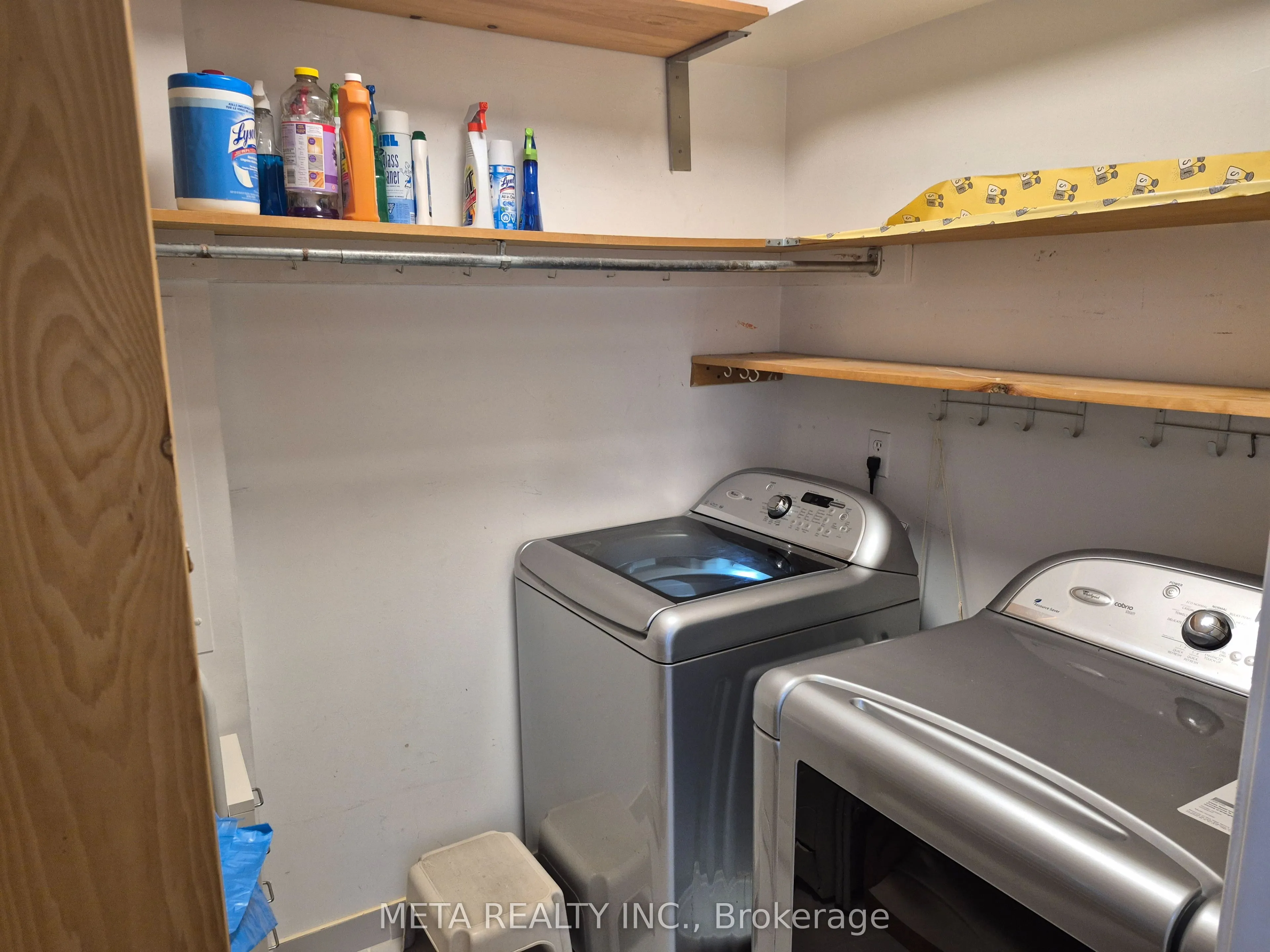 1535 Lakeshore Road E, #910
