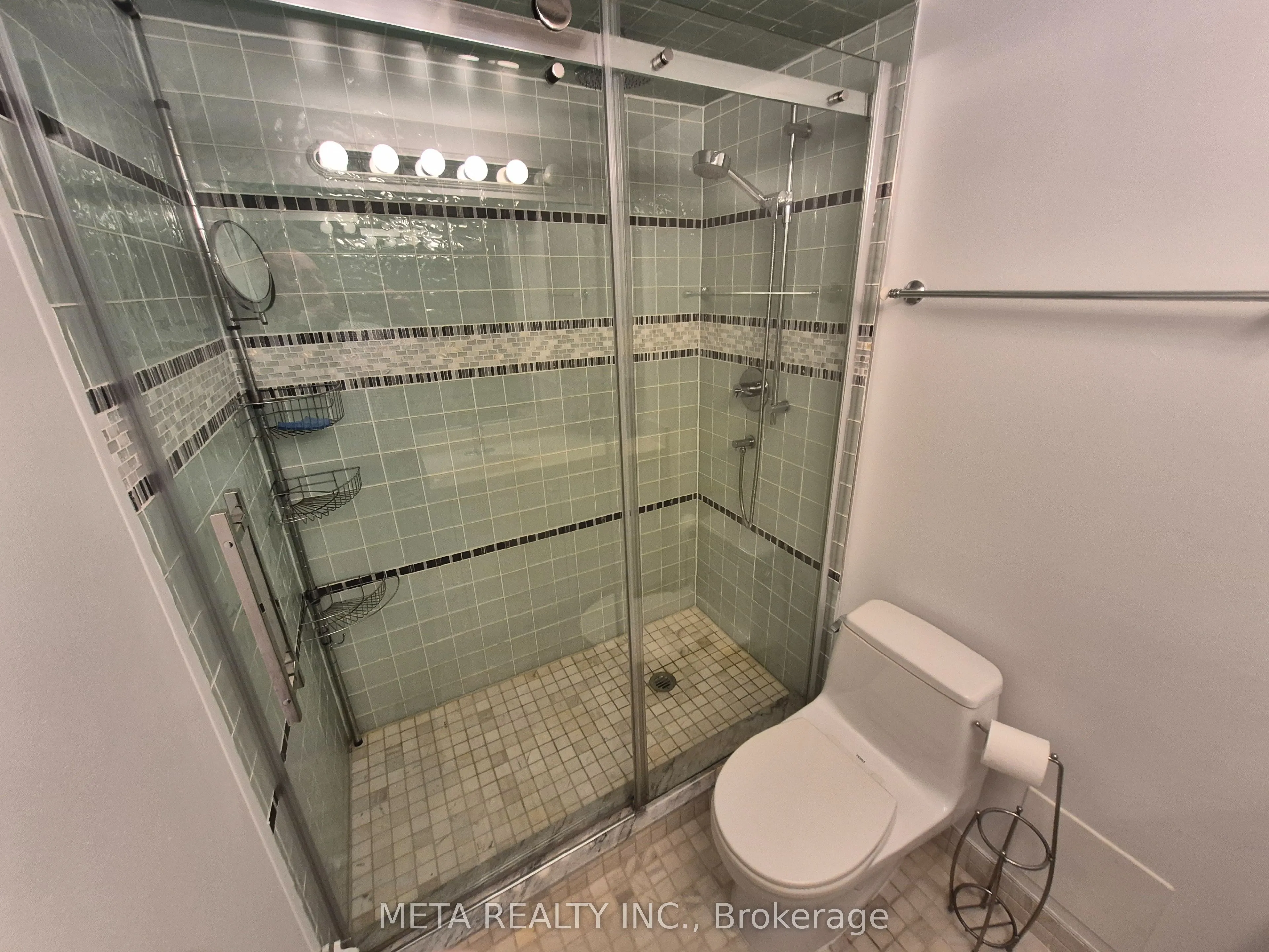 1535 Lakeshore Road E, #910