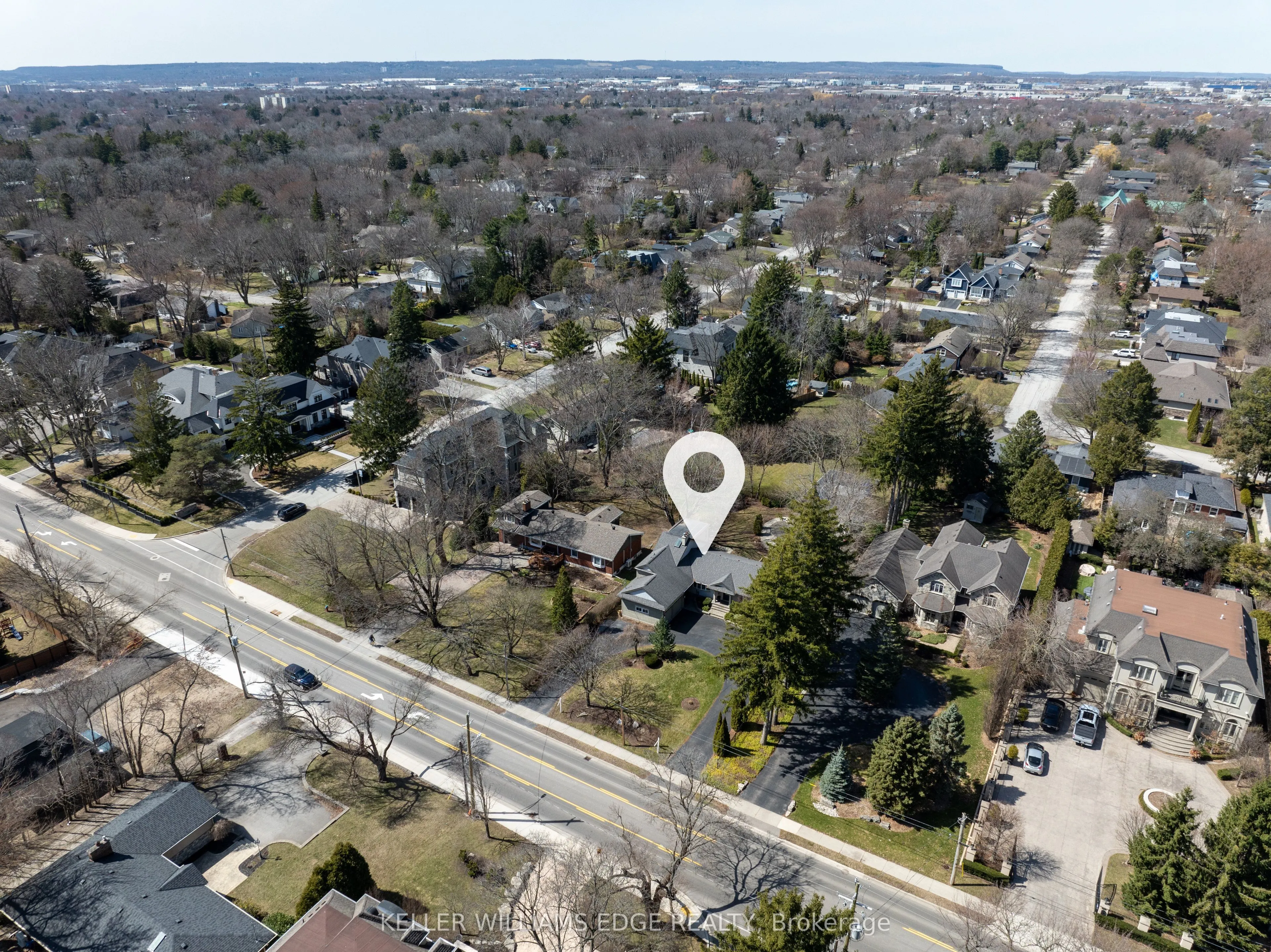 4391 Lakeshore Road